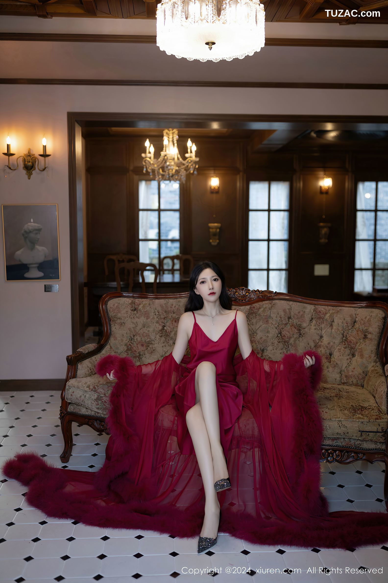 XiuRen秀人网-9422-鱼子酱Fish-红色礼服裙珠链丁字裤-2024.11.08