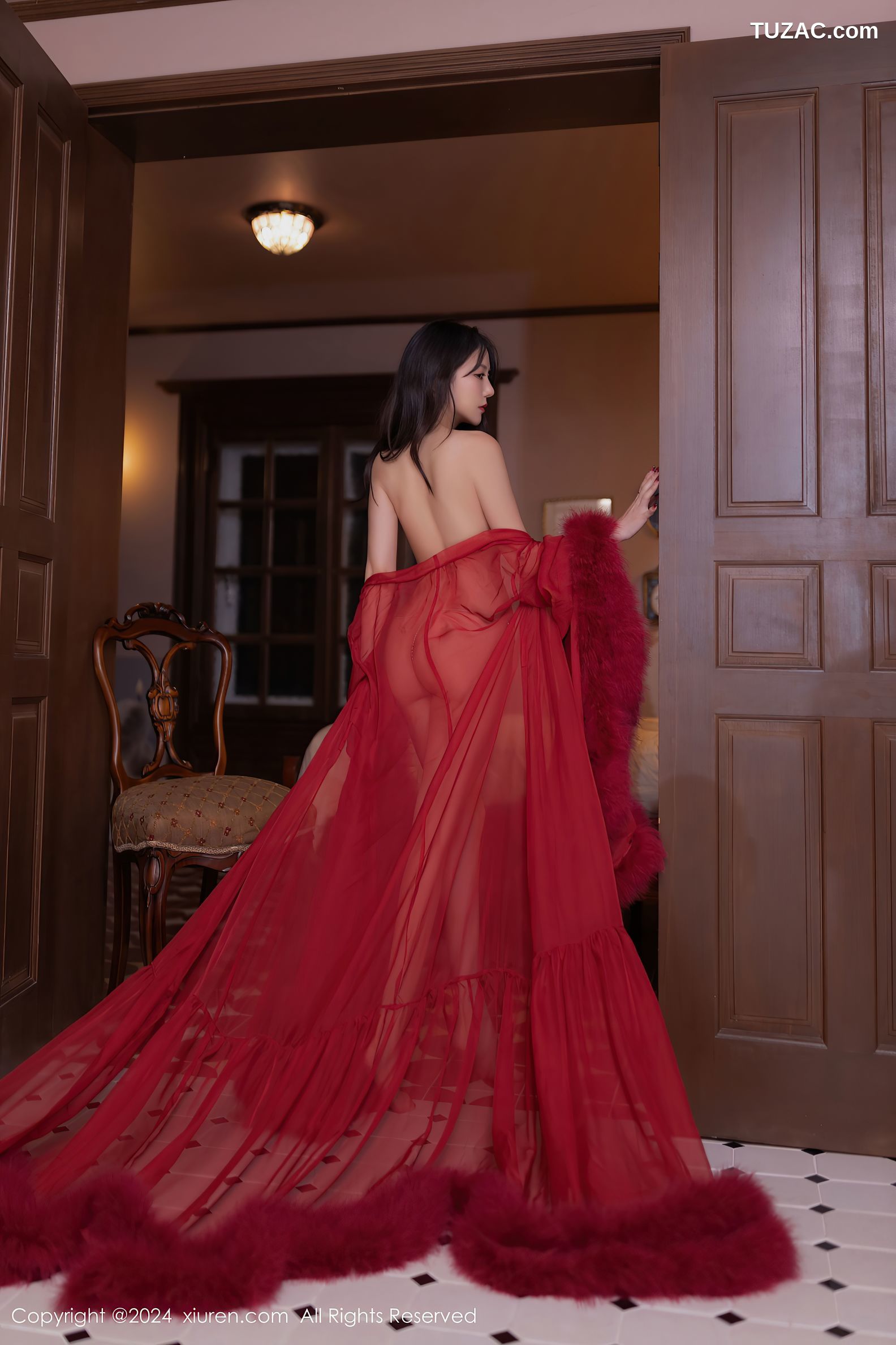 XiuRen秀人网-9422-鱼子酱Fish-红色礼服裙珠链丁字裤-2024.11.08