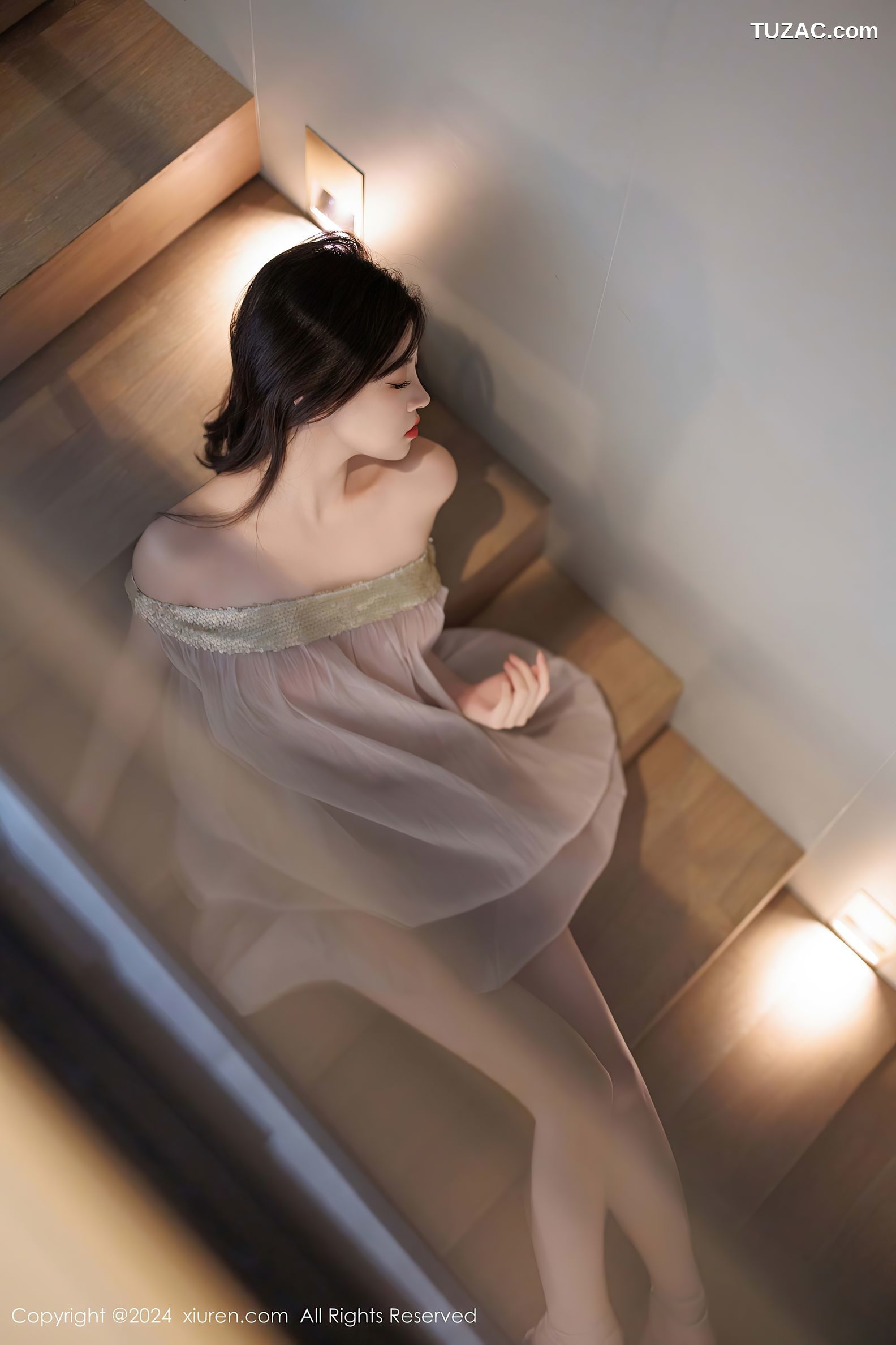 XiuRen秀人网-9426-初梦瑶-透视白纱长裙绝美身材-2024.11.11