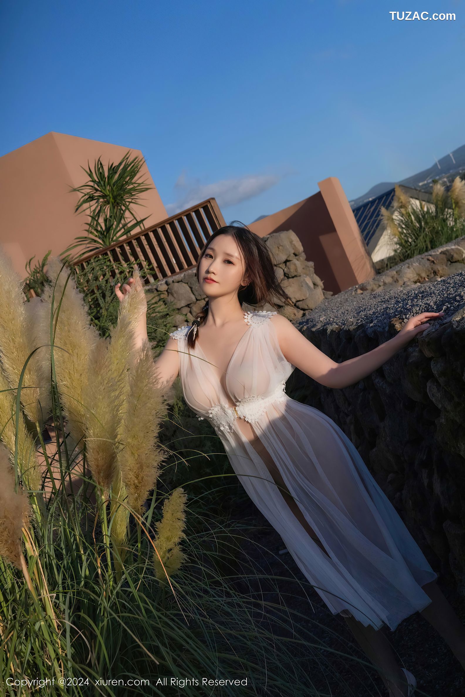 XiuRen秀人网-9442-杏子Yada-轻透白纱裙肉丝美腿-2024.11.13