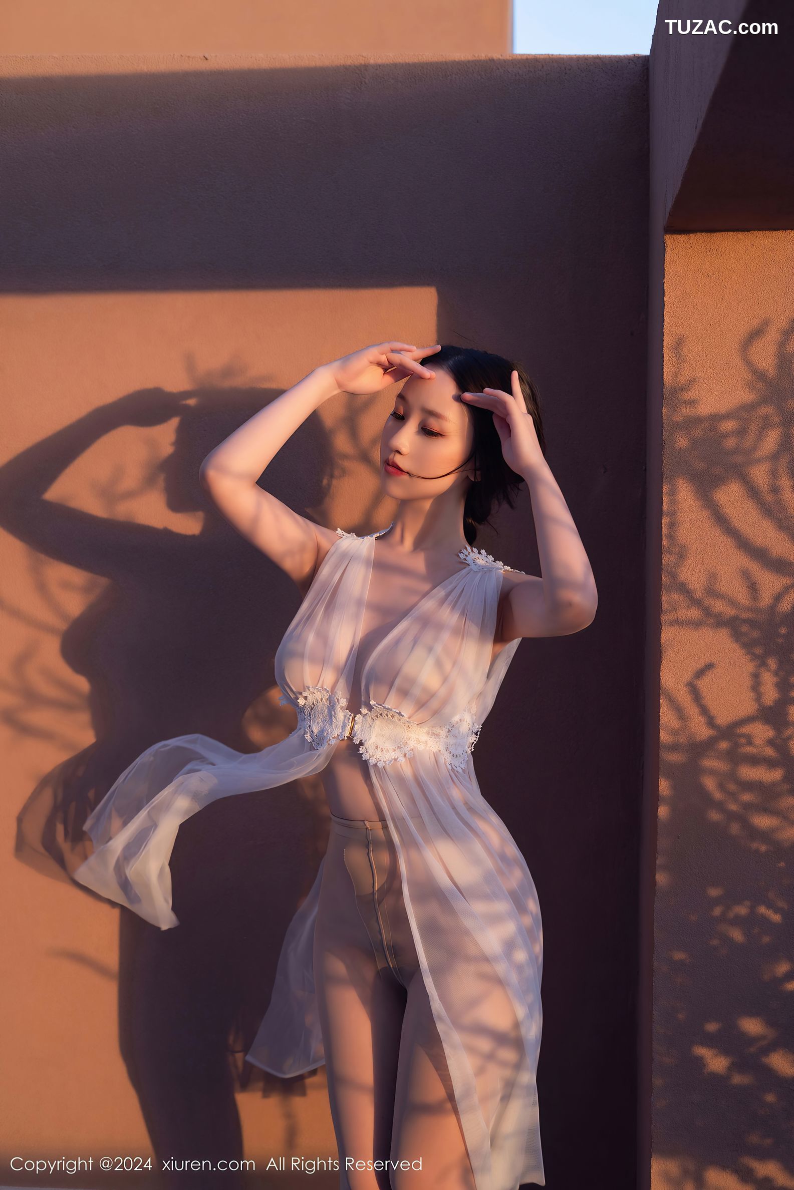 XiuRen秀人网-9442-杏子Yada-轻透白纱裙肉丝美腿-2024.11.13