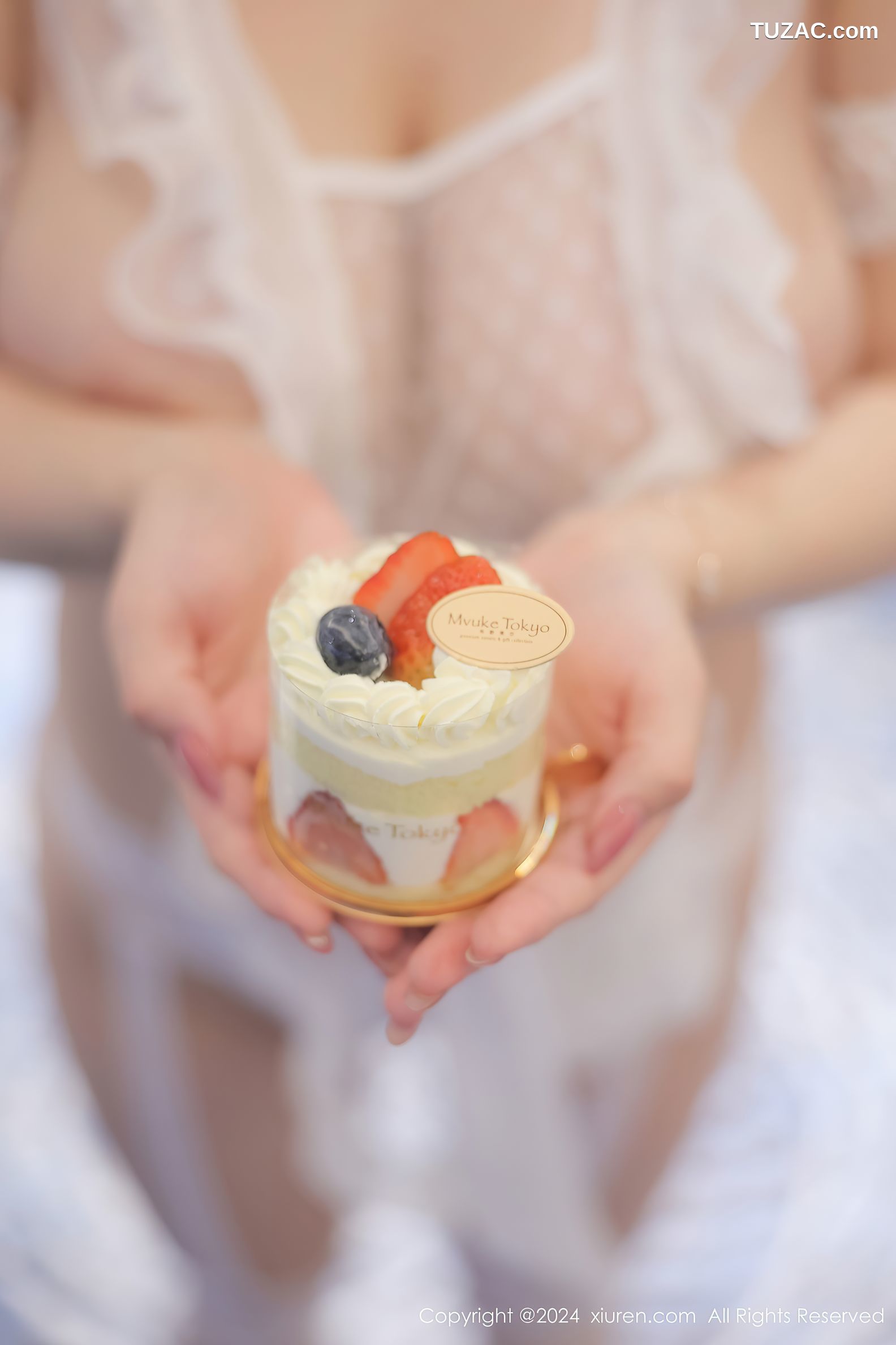 XiuRen秀人网-9447-小肉肉咪-轻透白纱女仆爆乳-2024.11.14