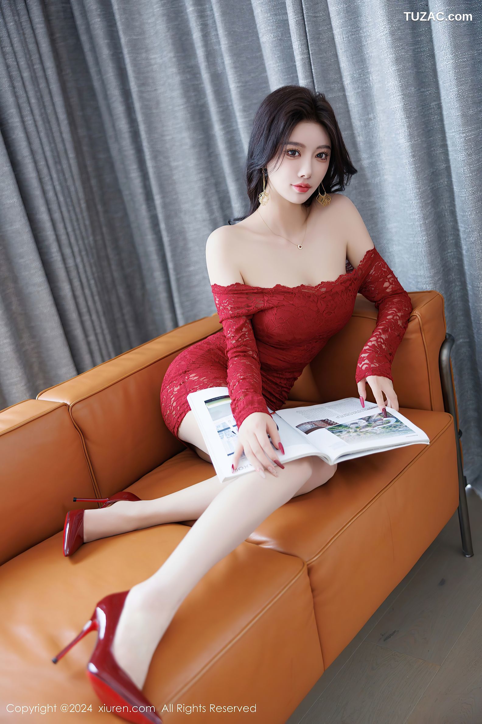 XiuRen秀人网-9456-杨晨晨Yome-红蕾丝连衣短裙-黑蕾丝情趣内衣-2024.11.15