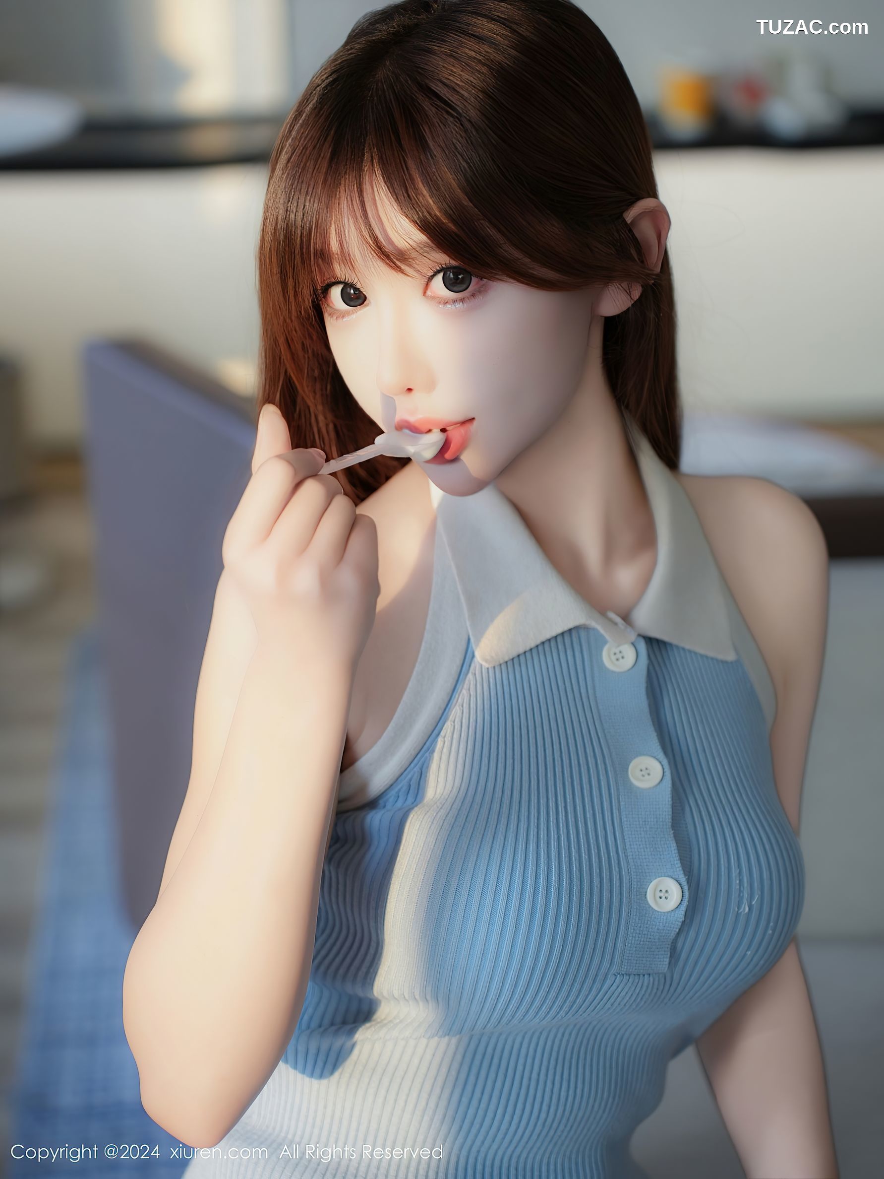 XiuRen秀人网-9458-李金金-气质美女蓝针织连衣短裙白蕾丝内衣白丝奶油爆乳-2024.11.18