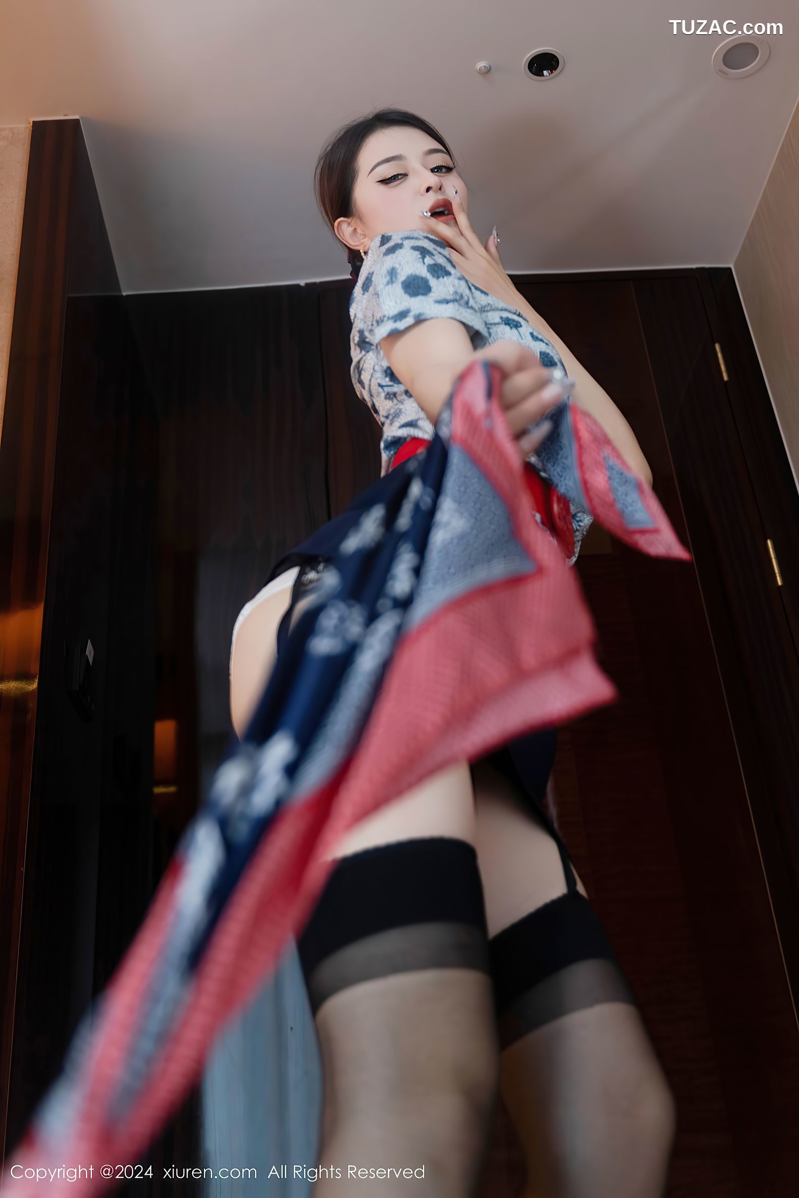 XiuRen秀人网-9459-灿宝-空姐制服黑短裙白内衣黑丝翘臀诱惑-2024.11.18