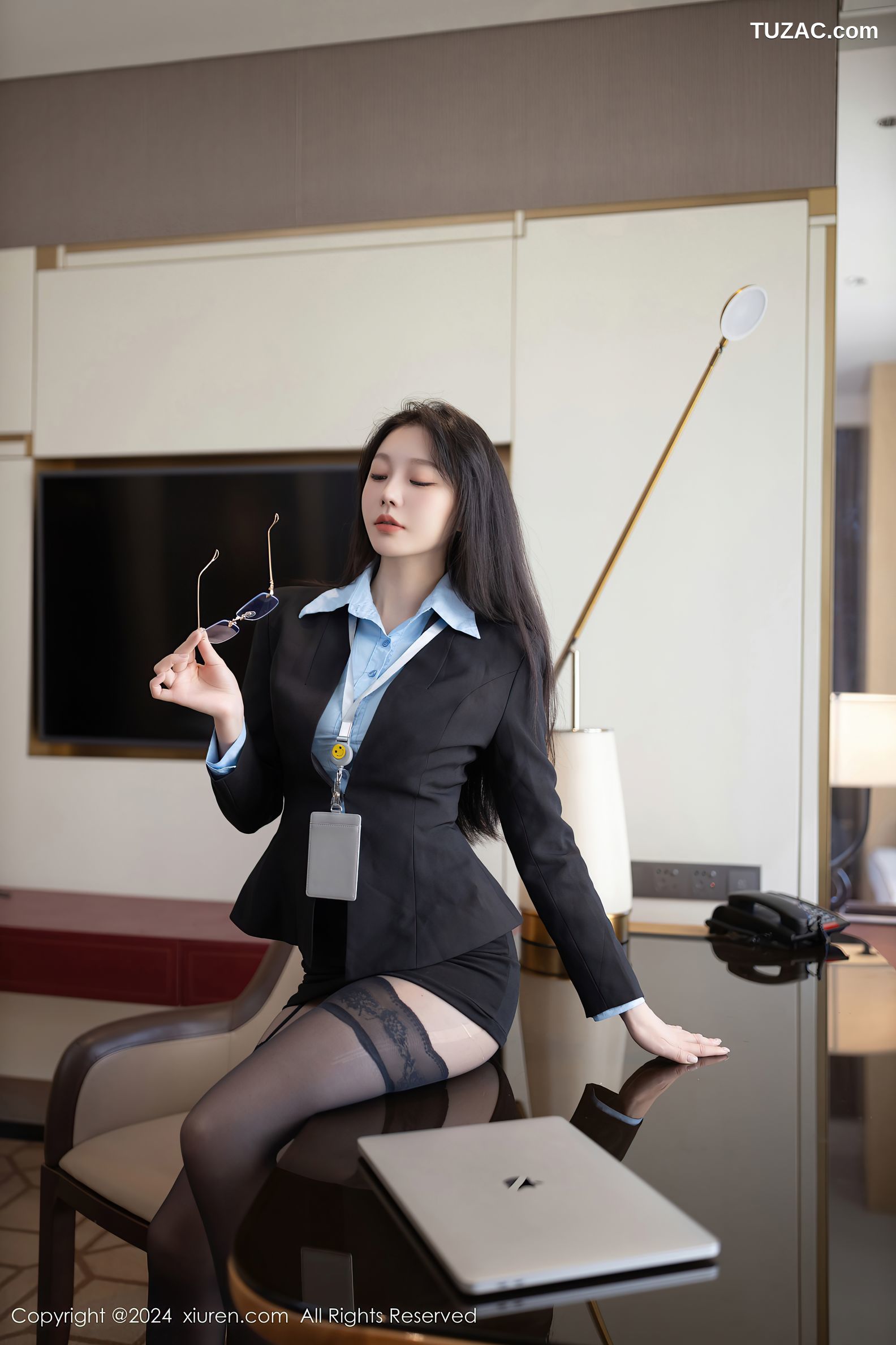 XiuRen秀人网-9469-安然anran-OL蓝衬衫黑短裙白内衣黑丝-2024.11.19