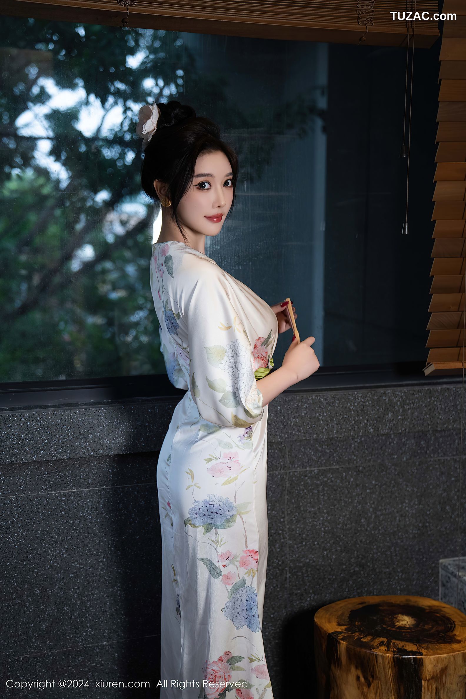 XiuRen秀人网-9470-杨晨晨Yome-白色和服红蕾丝内衣-2024.11.19