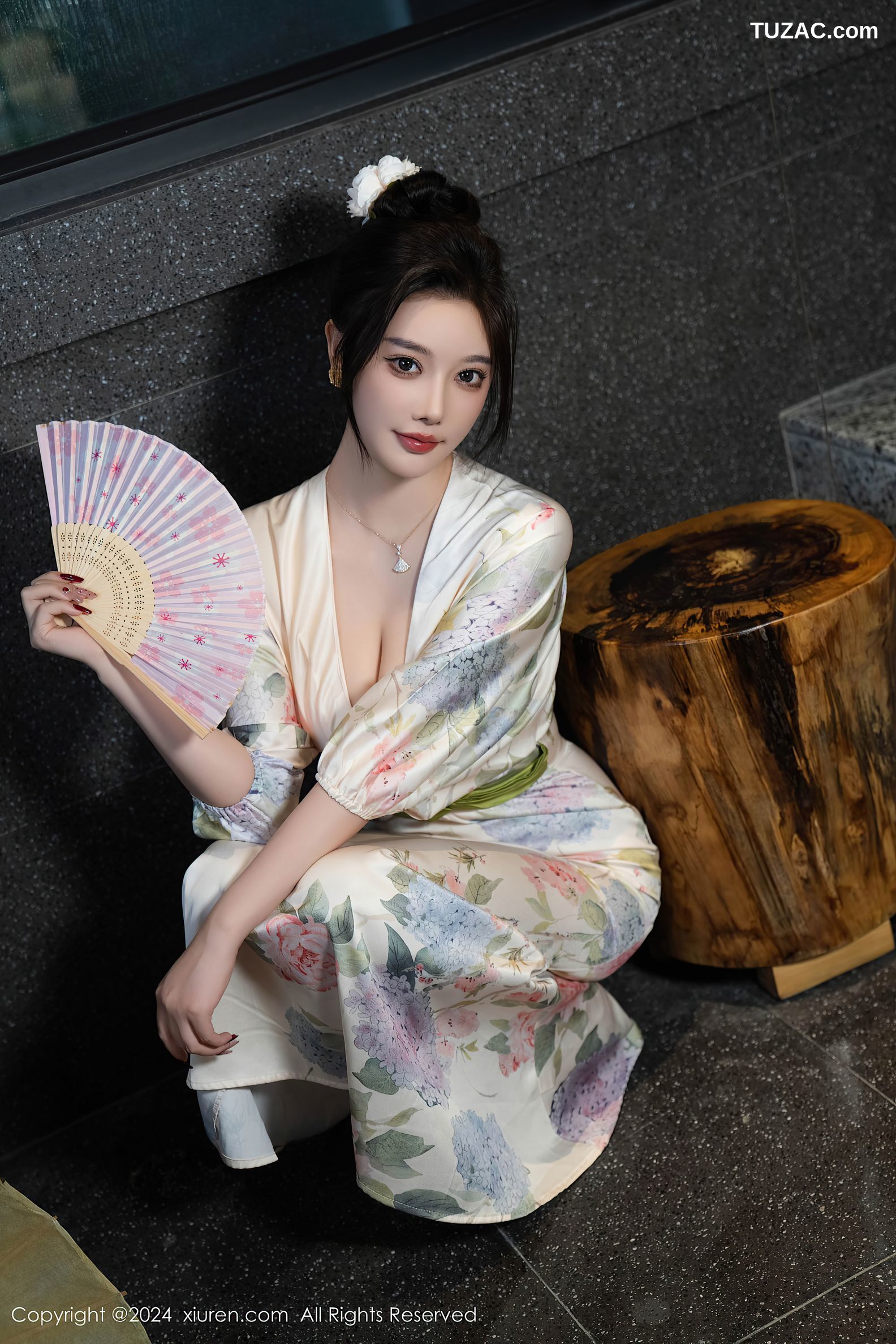 XiuRen秀人网-9470-杨晨晨Yome-白色和服红蕾丝内衣-2024.11.19