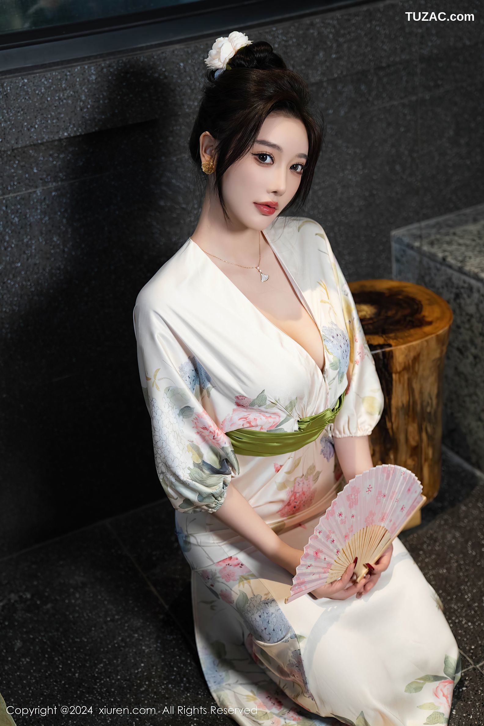 XiuRen秀人网-9470-杨晨晨Yome-白色和服红蕾丝内衣-2024.11.19