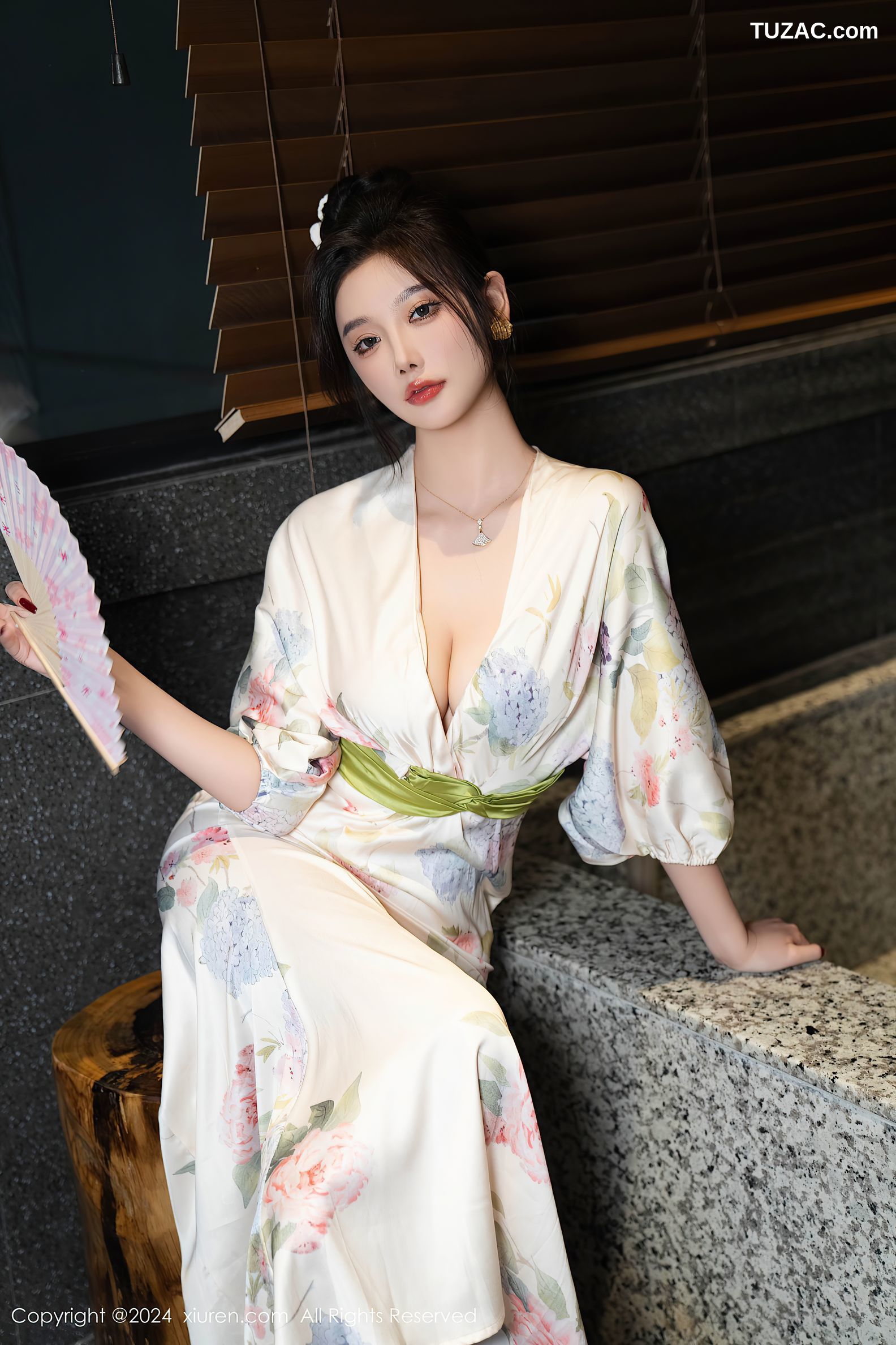 XiuRen秀人网-9470-杨晨晨Yome-白色和服红蕾丝内衣-2024.11.19