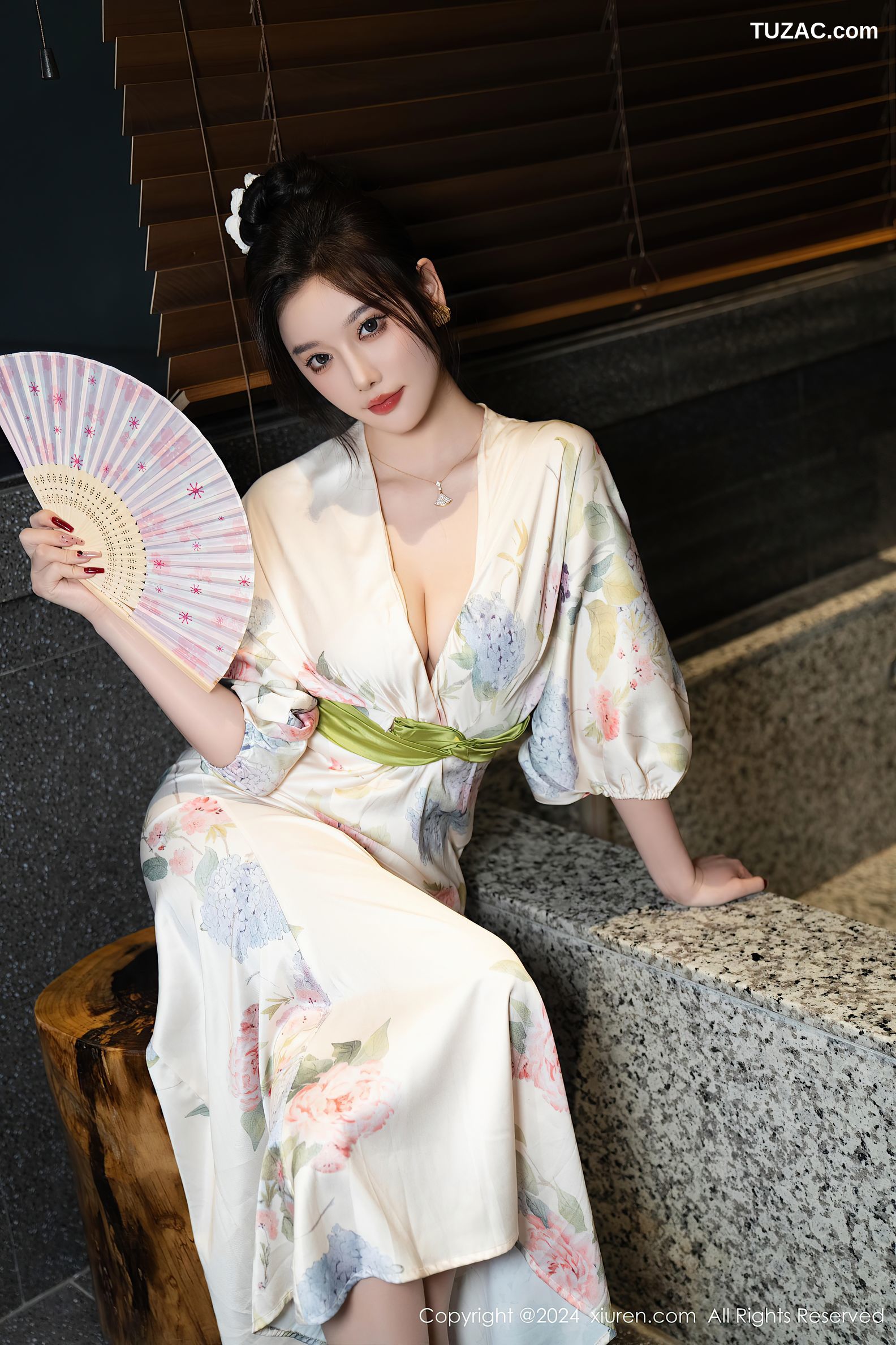 XiuRen秀人网-9470-杨晨晨Yome-白色和服红蕾丝内衣-2024.11.19