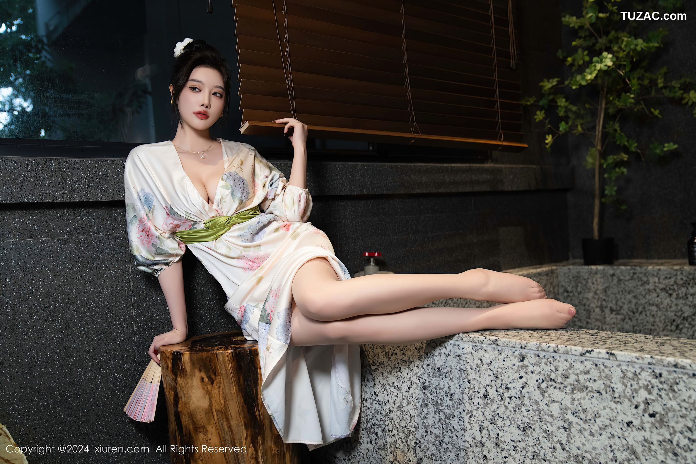 XiuRen秀人网-9470-杨晨晨Yome-白色和服红蕾丝内衣-2024.11.19