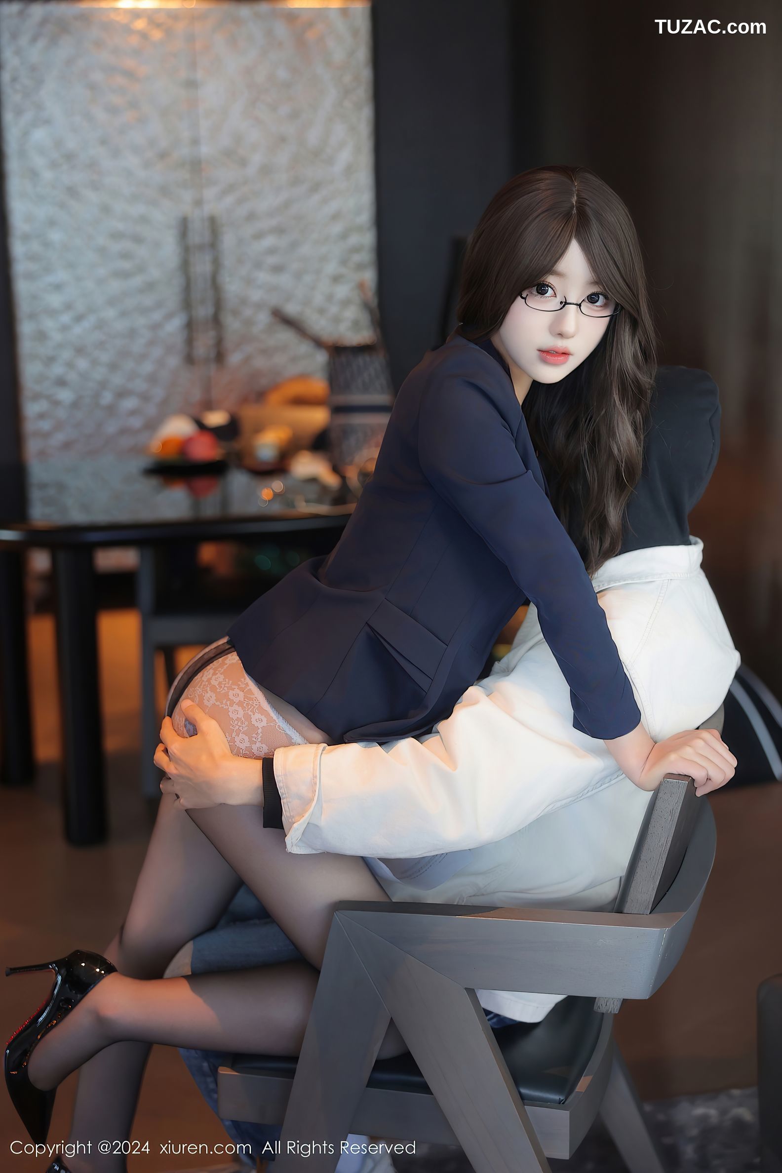 XiuRen秀人网-9486-桃妖夭-OL深蓝裙装白色内衣黑丝-2024.11.22