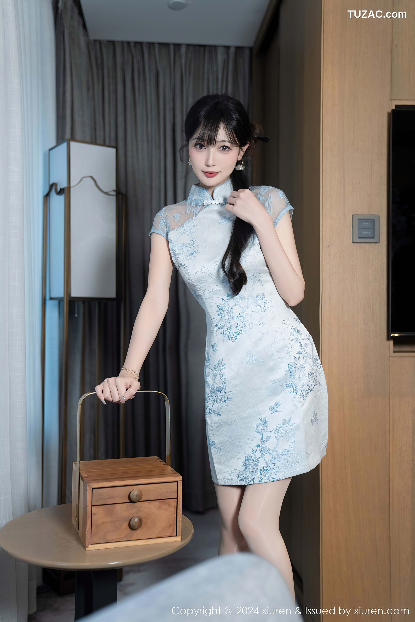 XiuRen秀人网-9487-林星阑-淡蓝旗袍-白色内衣丁字裤-2024.11.22