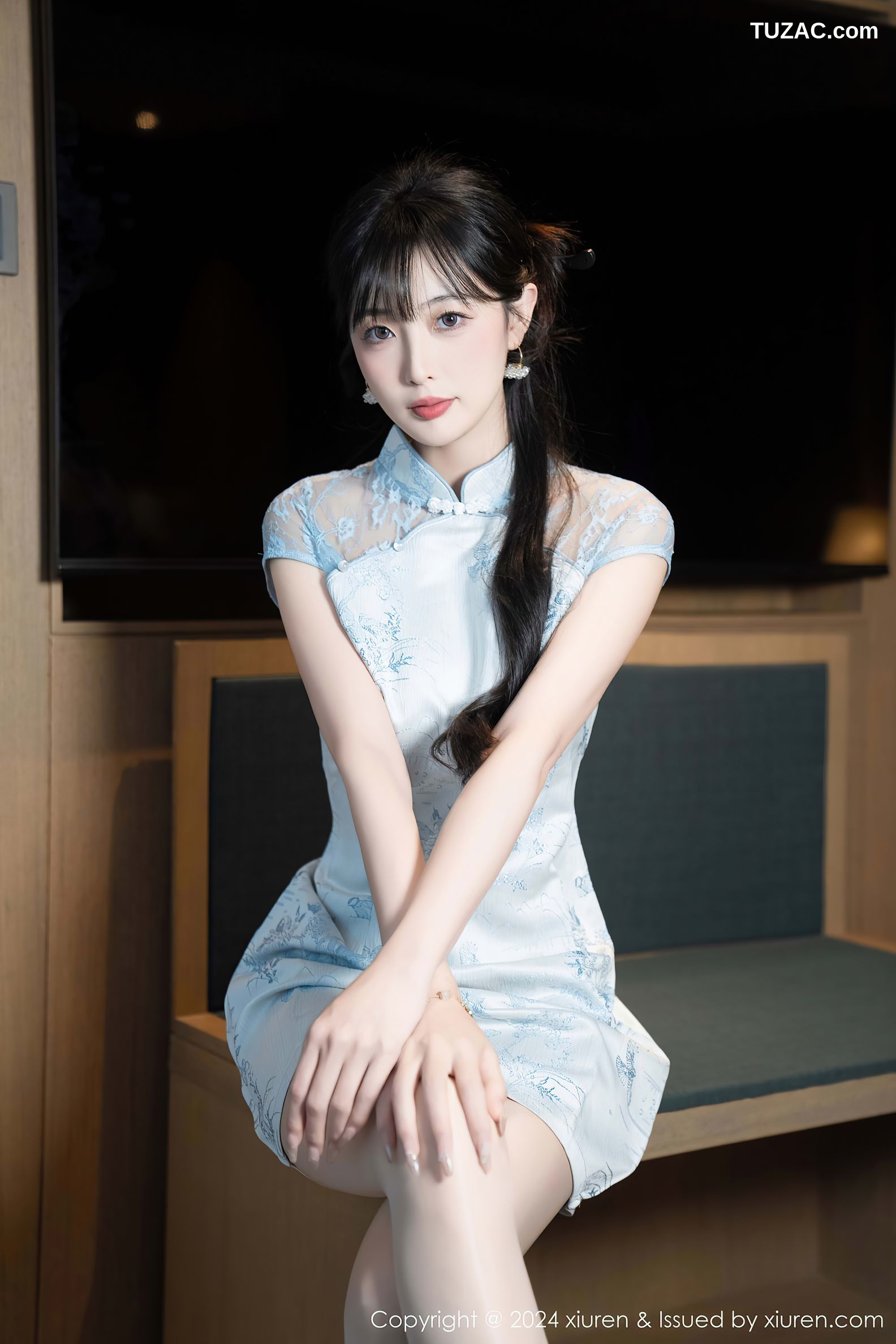 XiuRen秀人网-9487-林星阑-淡蓝旗袍-白色内衣丁字裤-2024.11.22