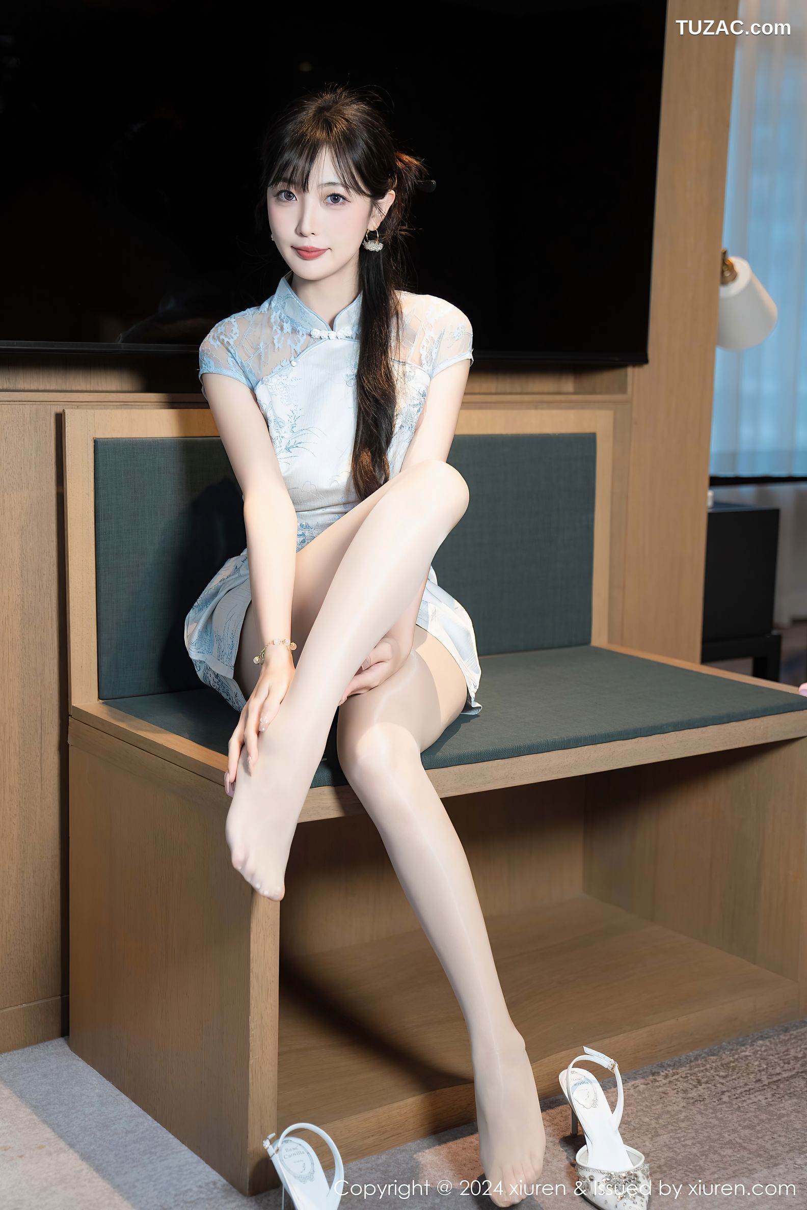 XiuRen秀人网-9487-林星阑-淡蓝旗袍-白色内衣丁字裤-2024.11.22