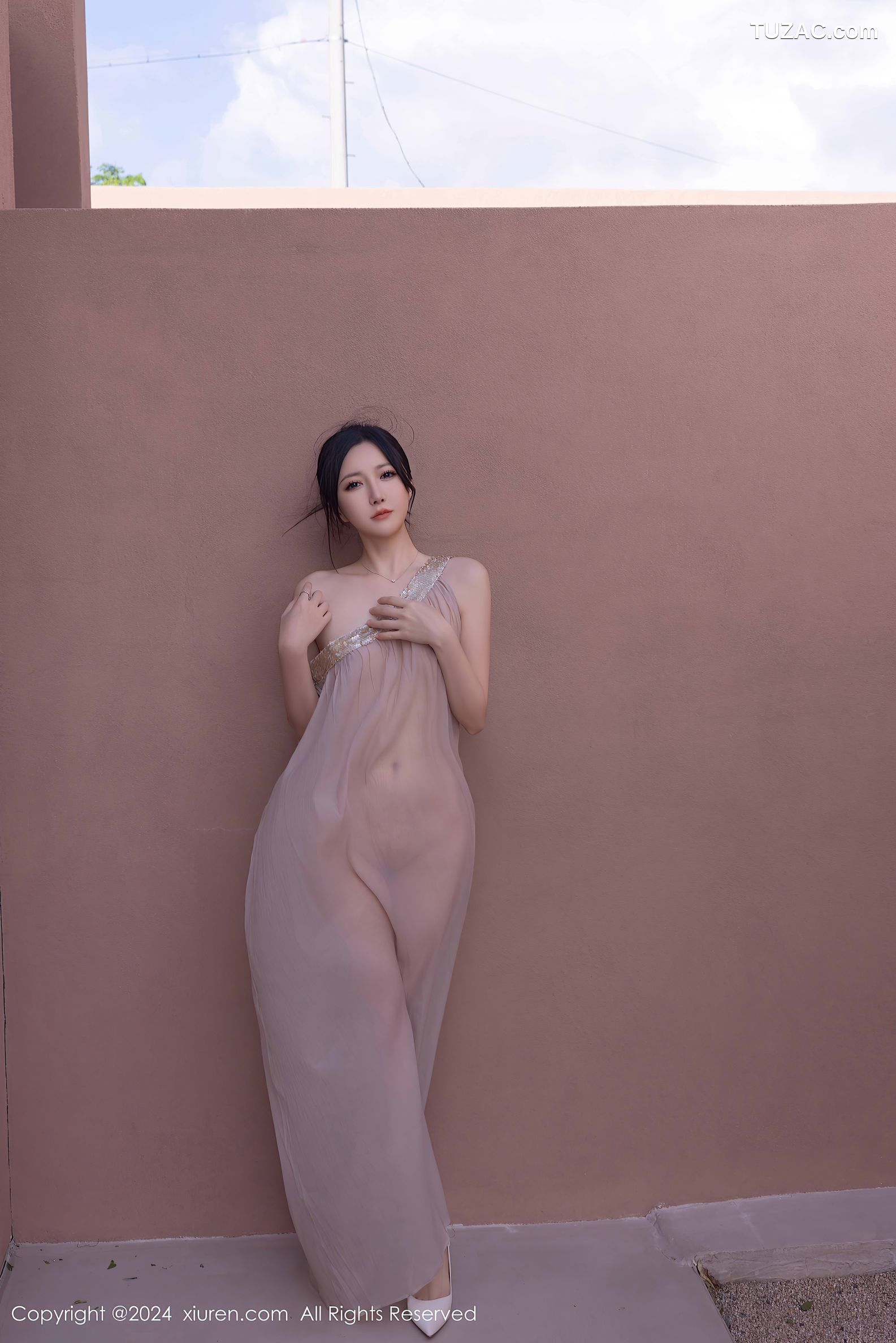 XiuRen秀人网-9492-鱼子酱Fish-透视纱裙真空-2024.11.22