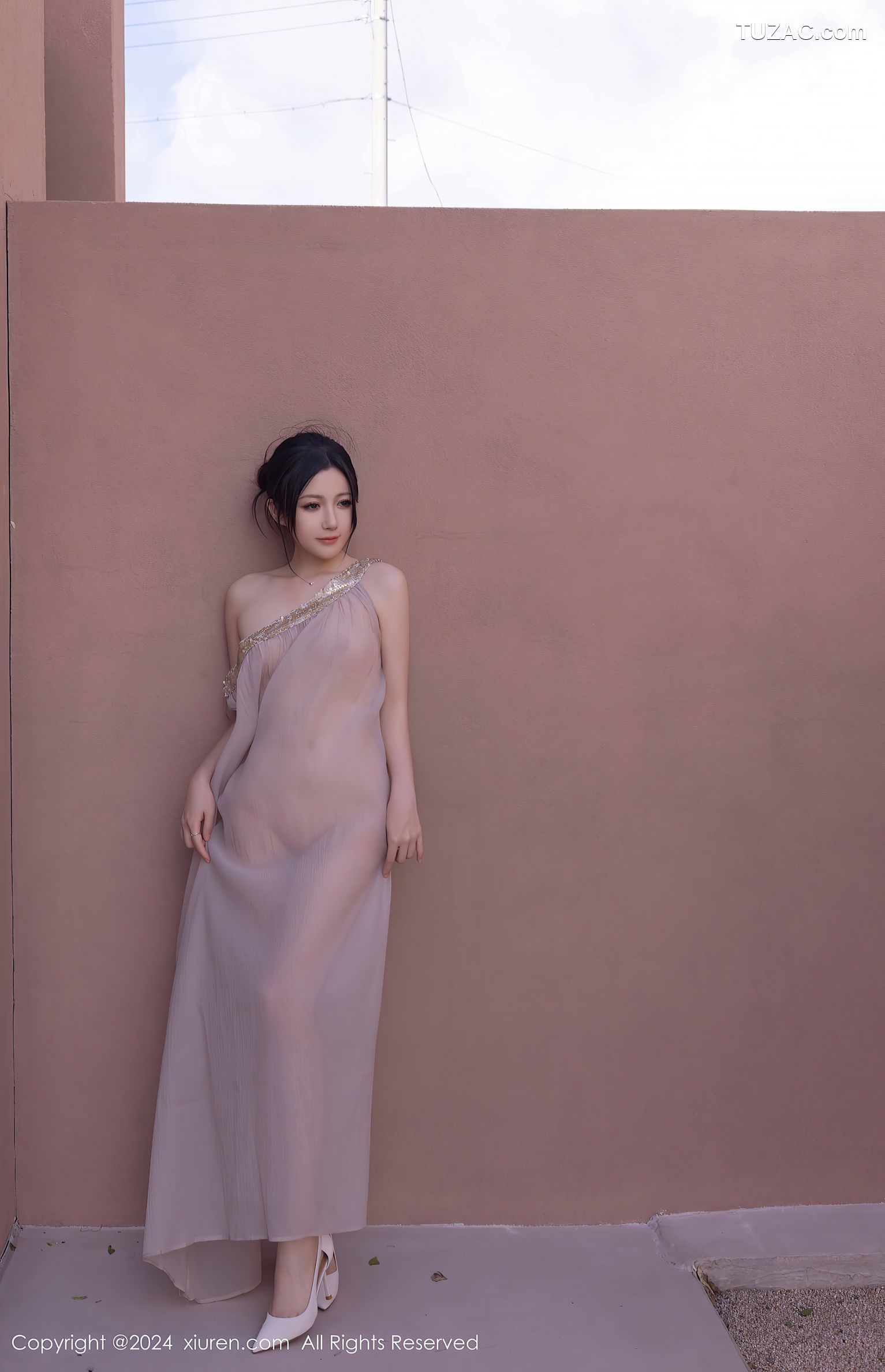 XiuRen秀人网-9492-鱼子酱Fish-透视纱裙真空-2024.11.22