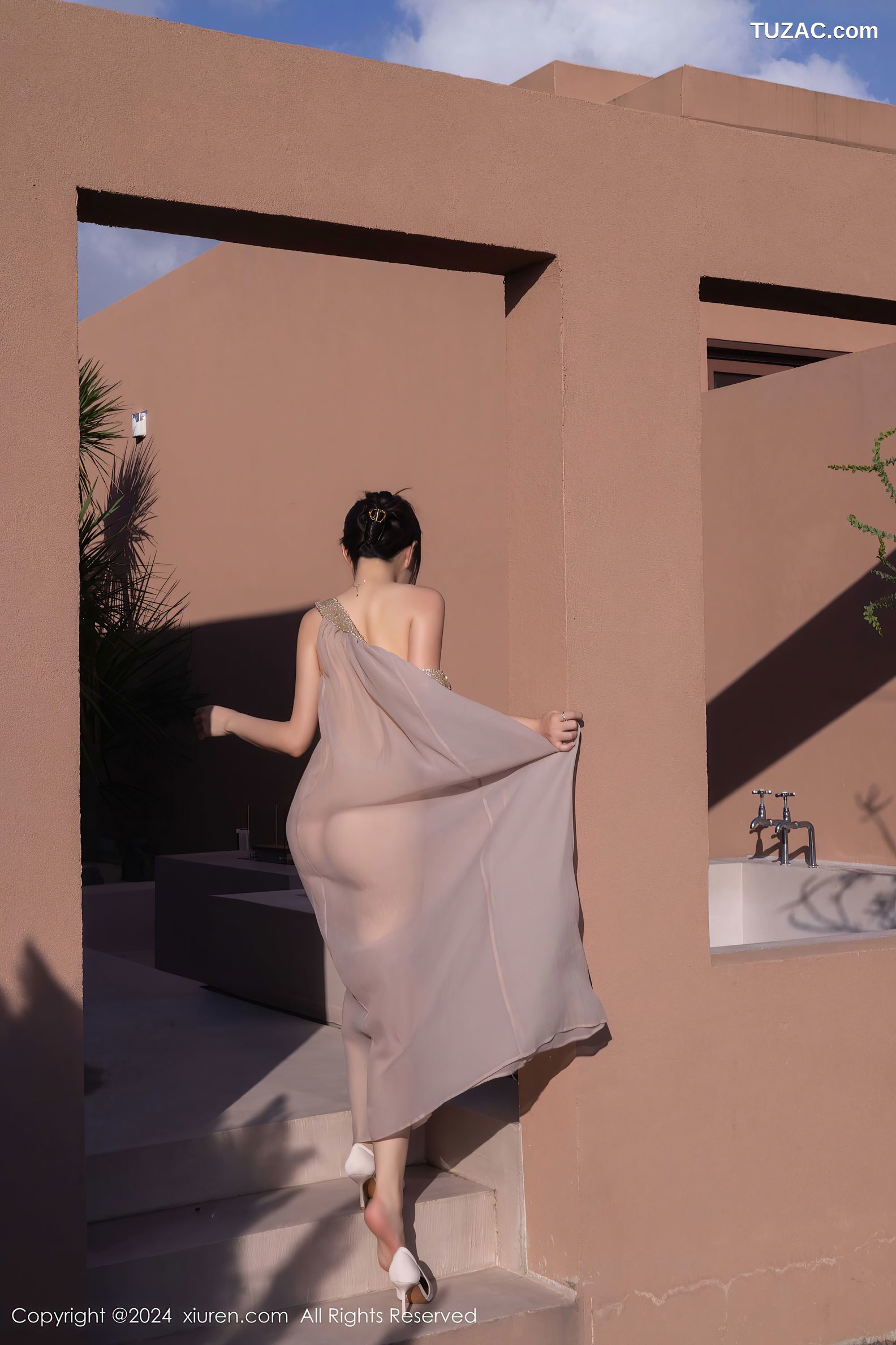 XiuRen秀人网-9492-鱼子酱Fish-透视纱裙真空-2024.11.22