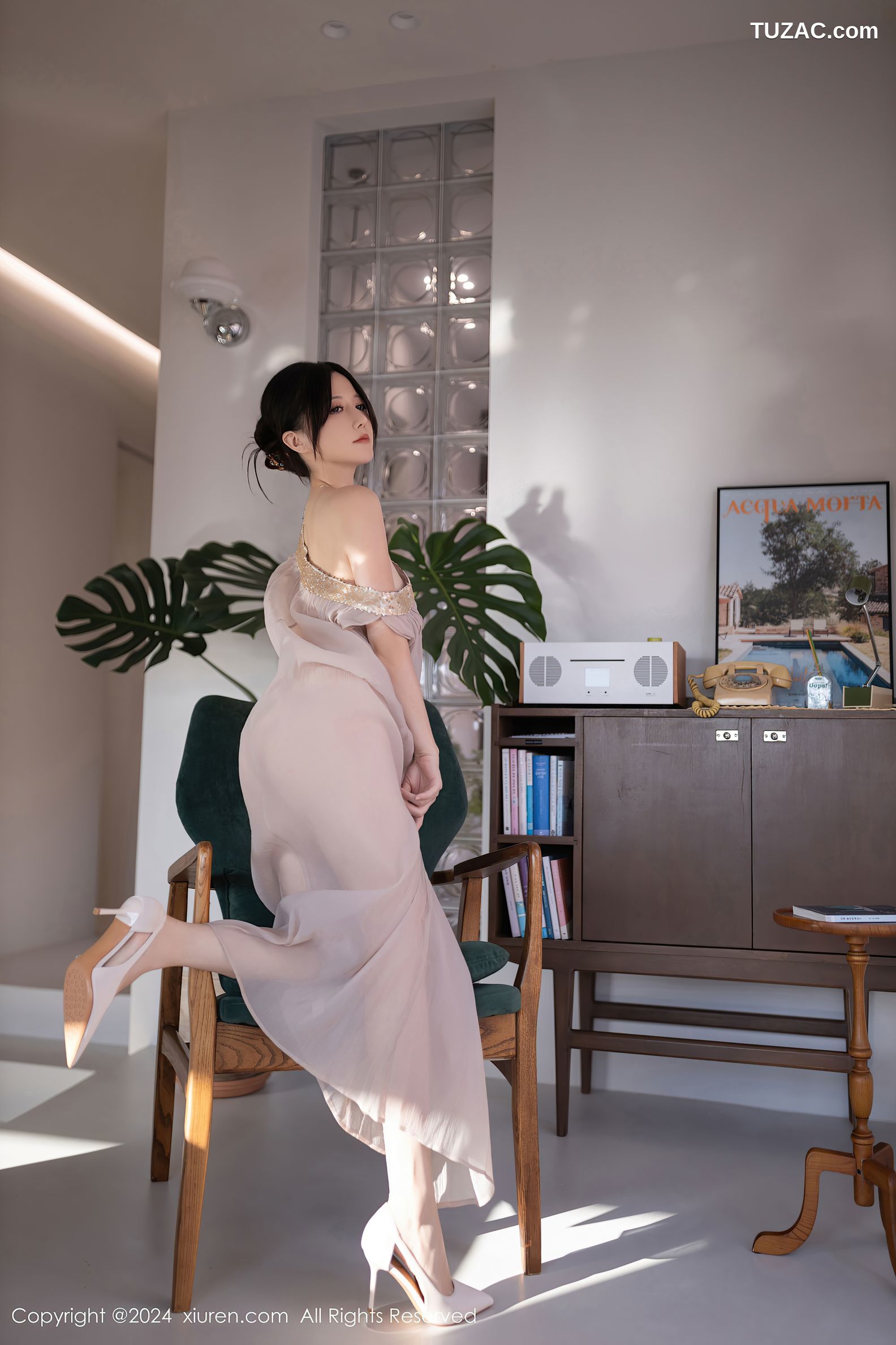 XiuRen秀人网-9492-鱼子酱Fish-透视纱裙真空-2024.11.22