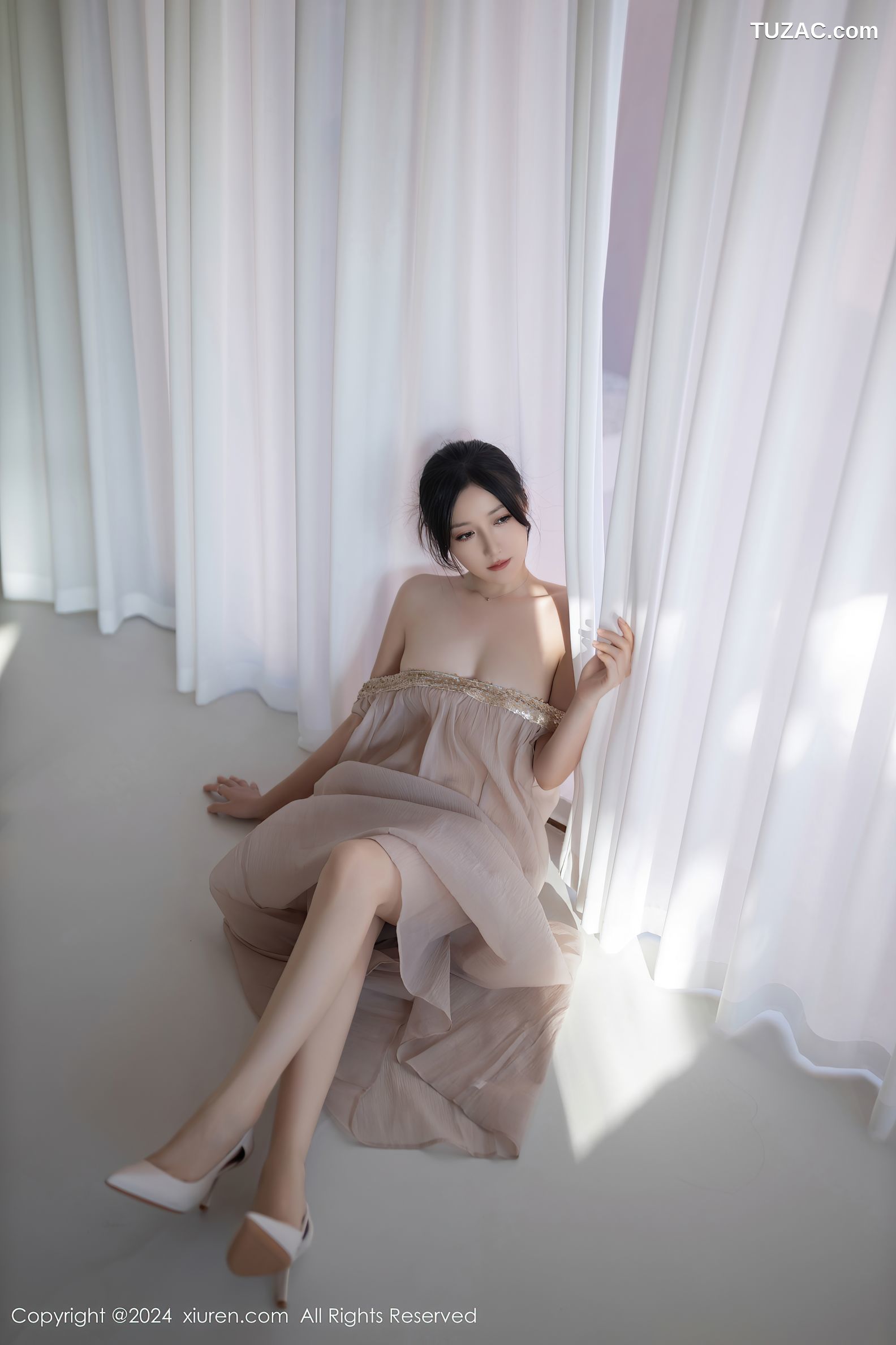 XiuRen秀人网-9492-鱼子酱Fish-透视纱裙真空-2024.11.22