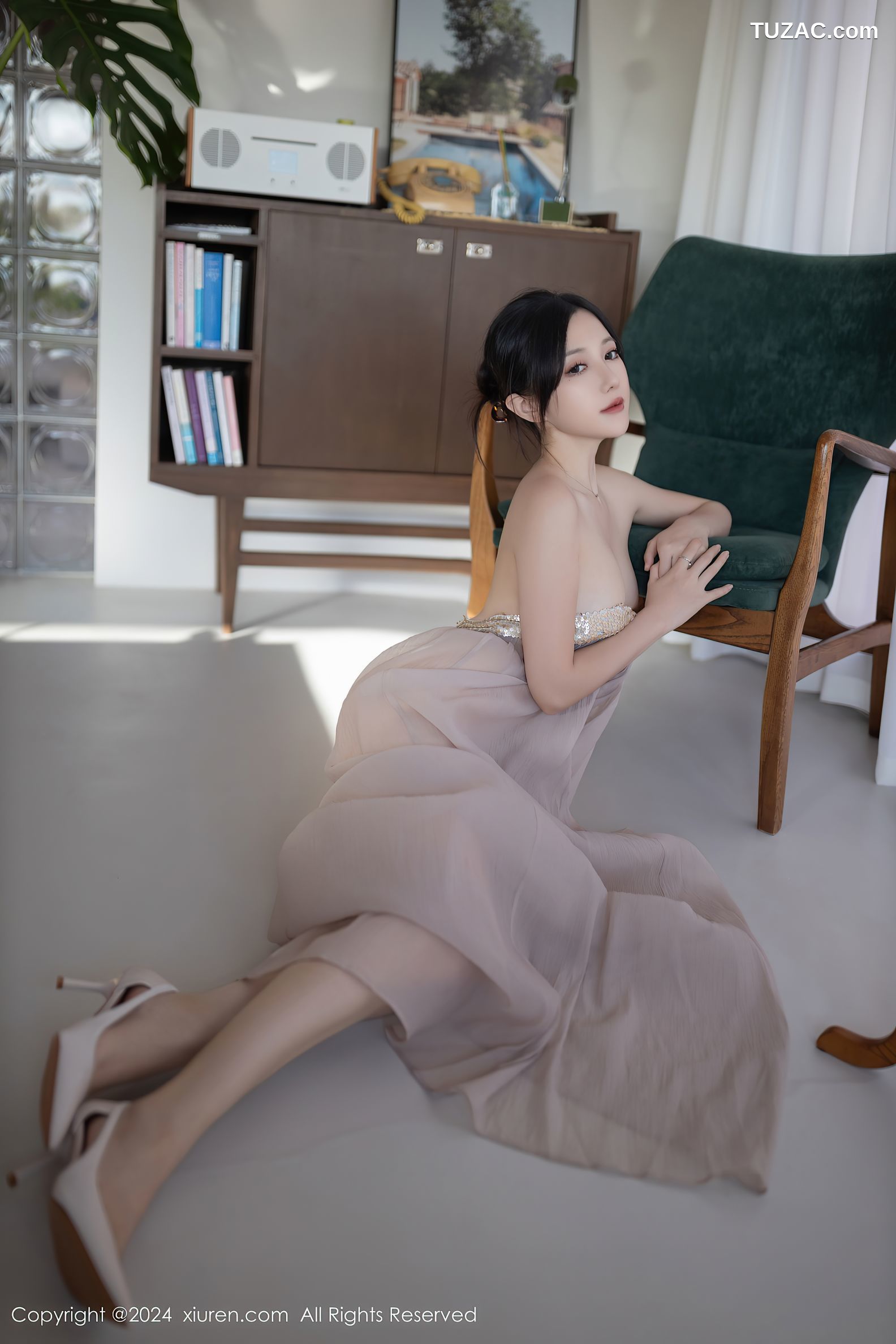 XiuRen秀人网-9492-鱼子酱Fish-透视纱裙真空-2024.11.22