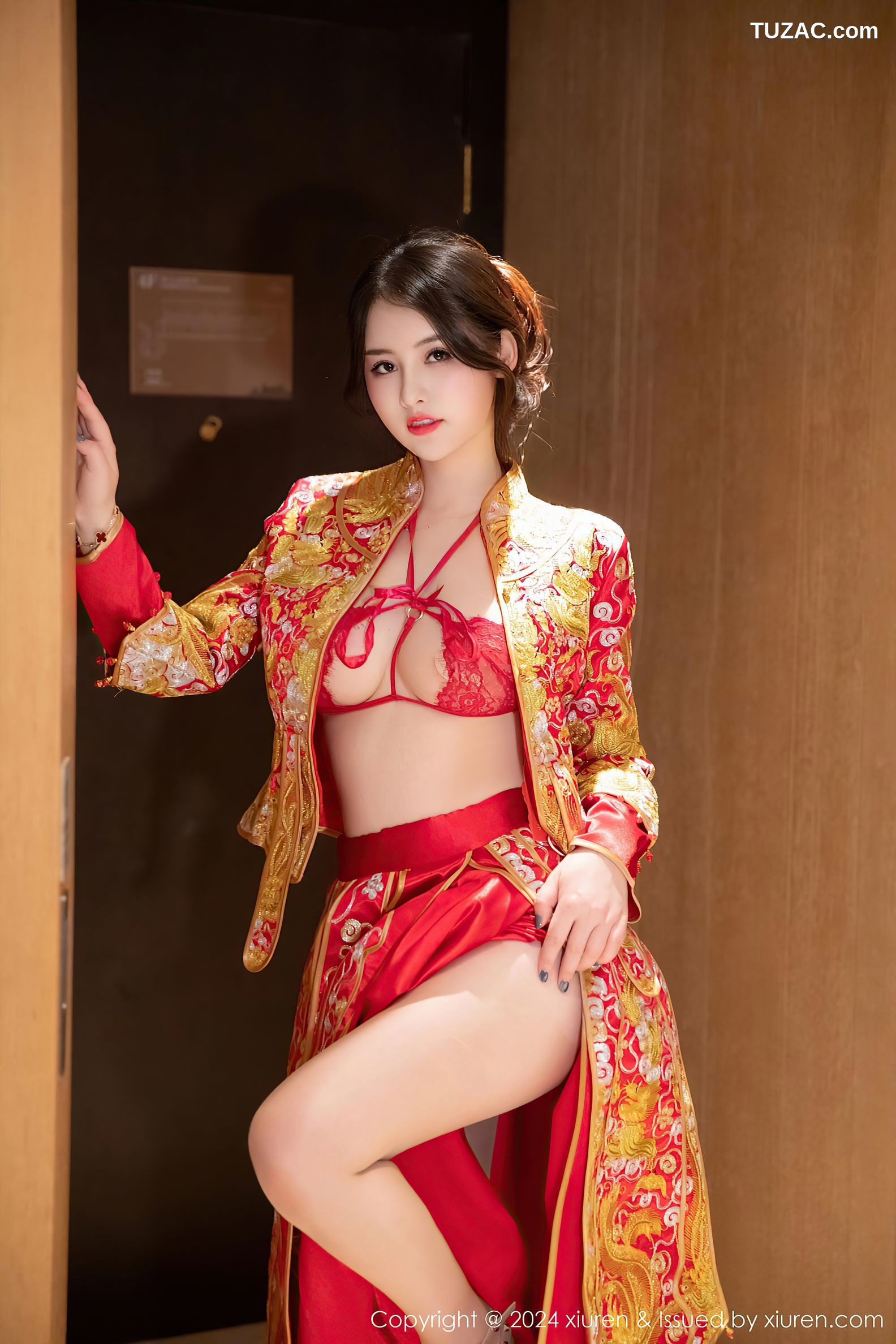 XiuRen秀人网-9494-诗诗kiki-红色新娘装红色情趣内衣爆乳-2024.11.22