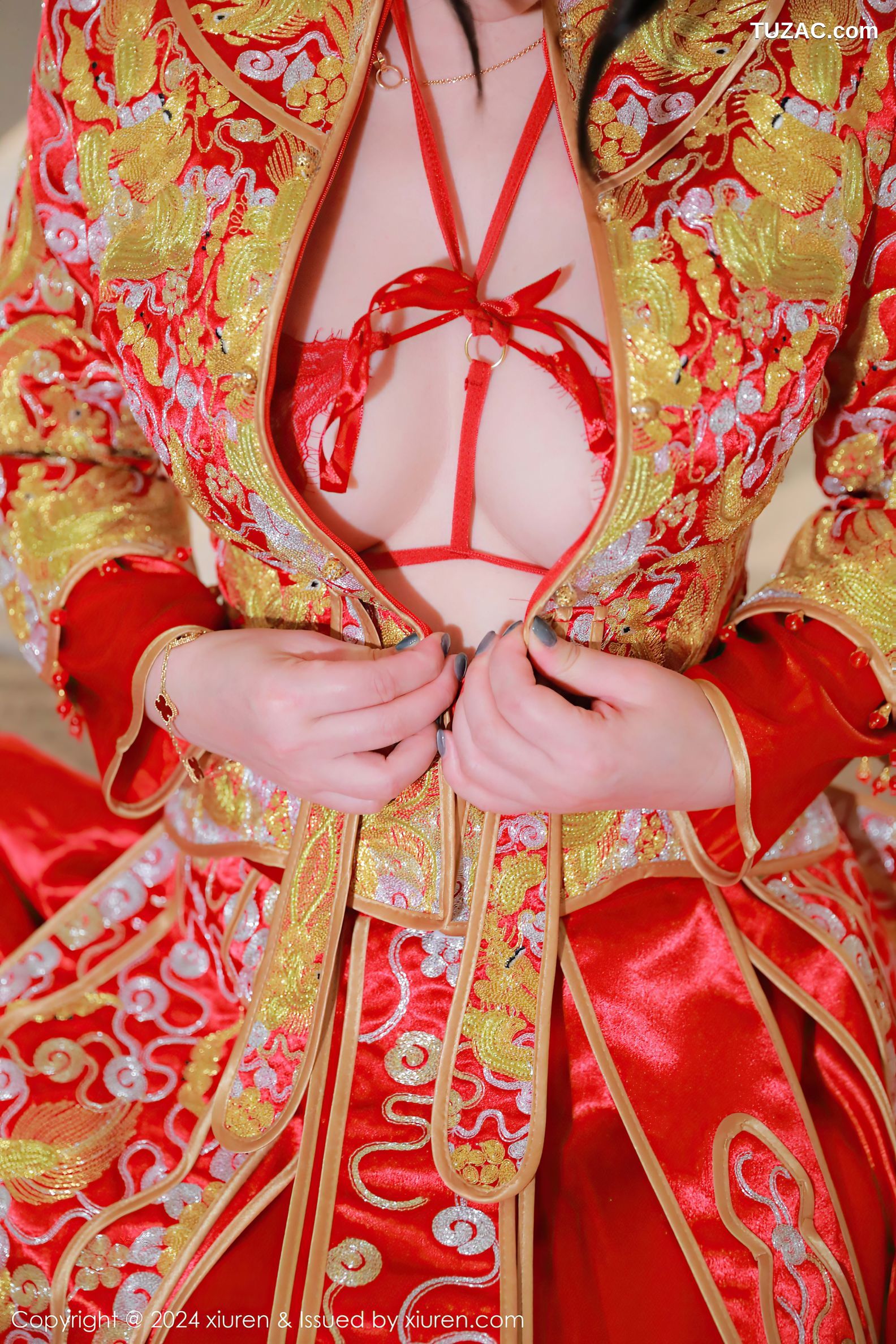 XiuRen秀人网-9494-诗诗kiki-红色新娘装红色情趣内衣爆乳-2024.11.22