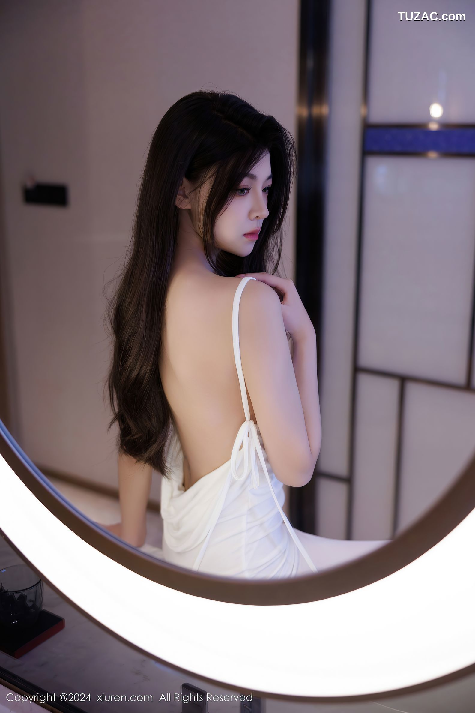 XiuRen秀人网-9499-初梦瑶-白蕾丝露背长裙-黑蕾丝露背裙-2024.11.25