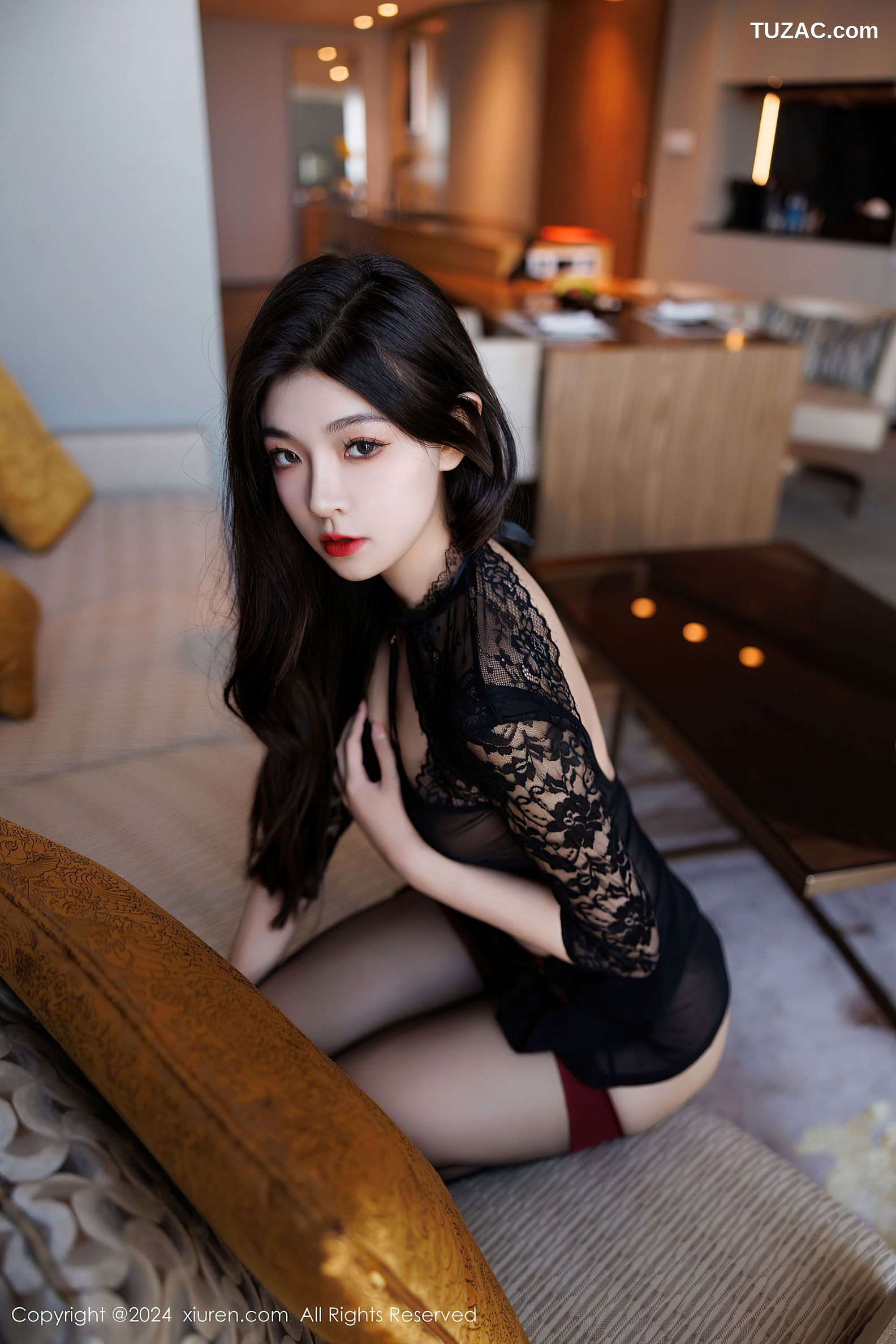 XiuRen秀人网-9499-初梦瑶-白蕾丝露背长裙-黑蕾丝露背裙-2024.11.25