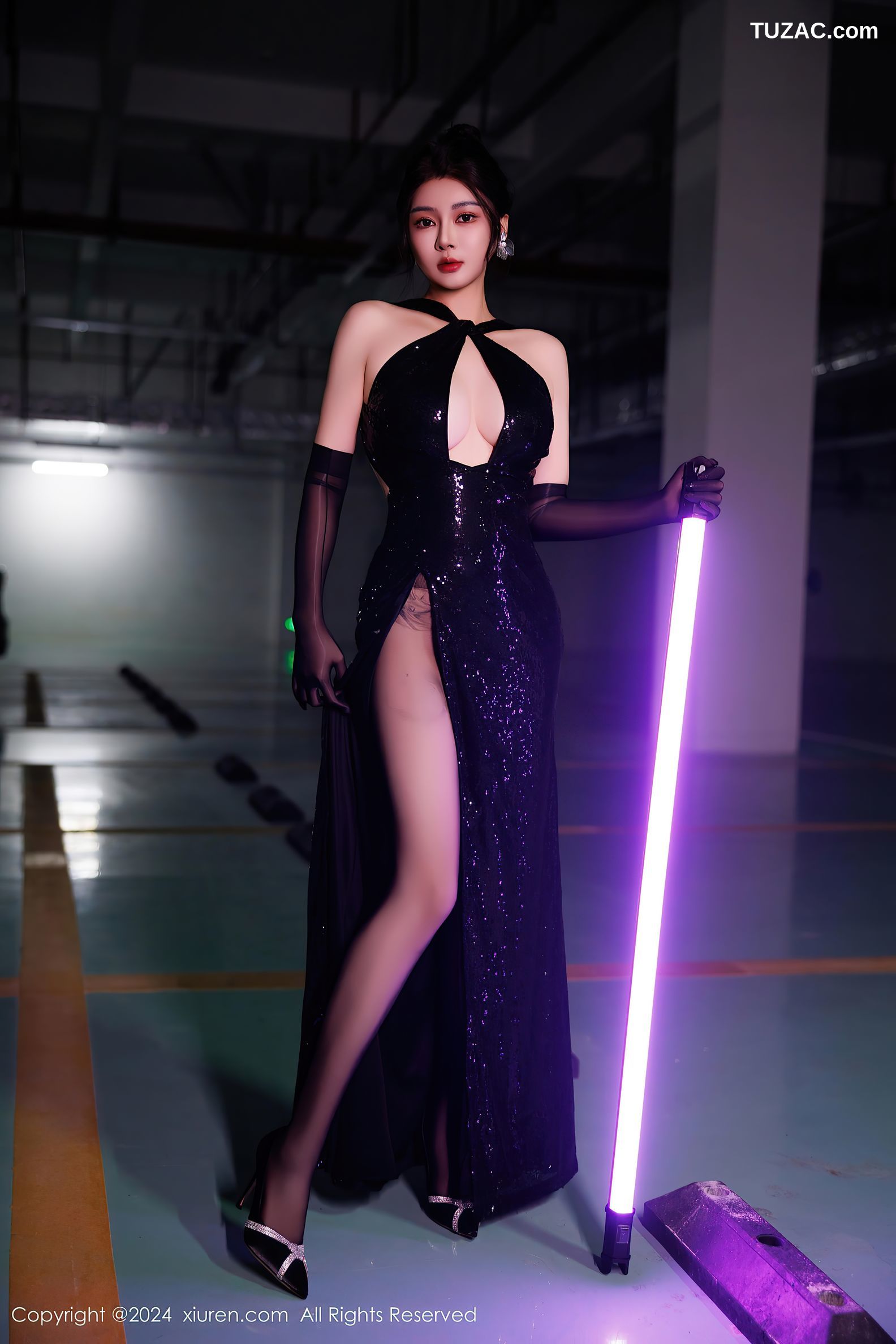 XiuRen秀人网-9512-凯竹Quinn-黑色礼服裙黑吊带黑丝-2024.11.27