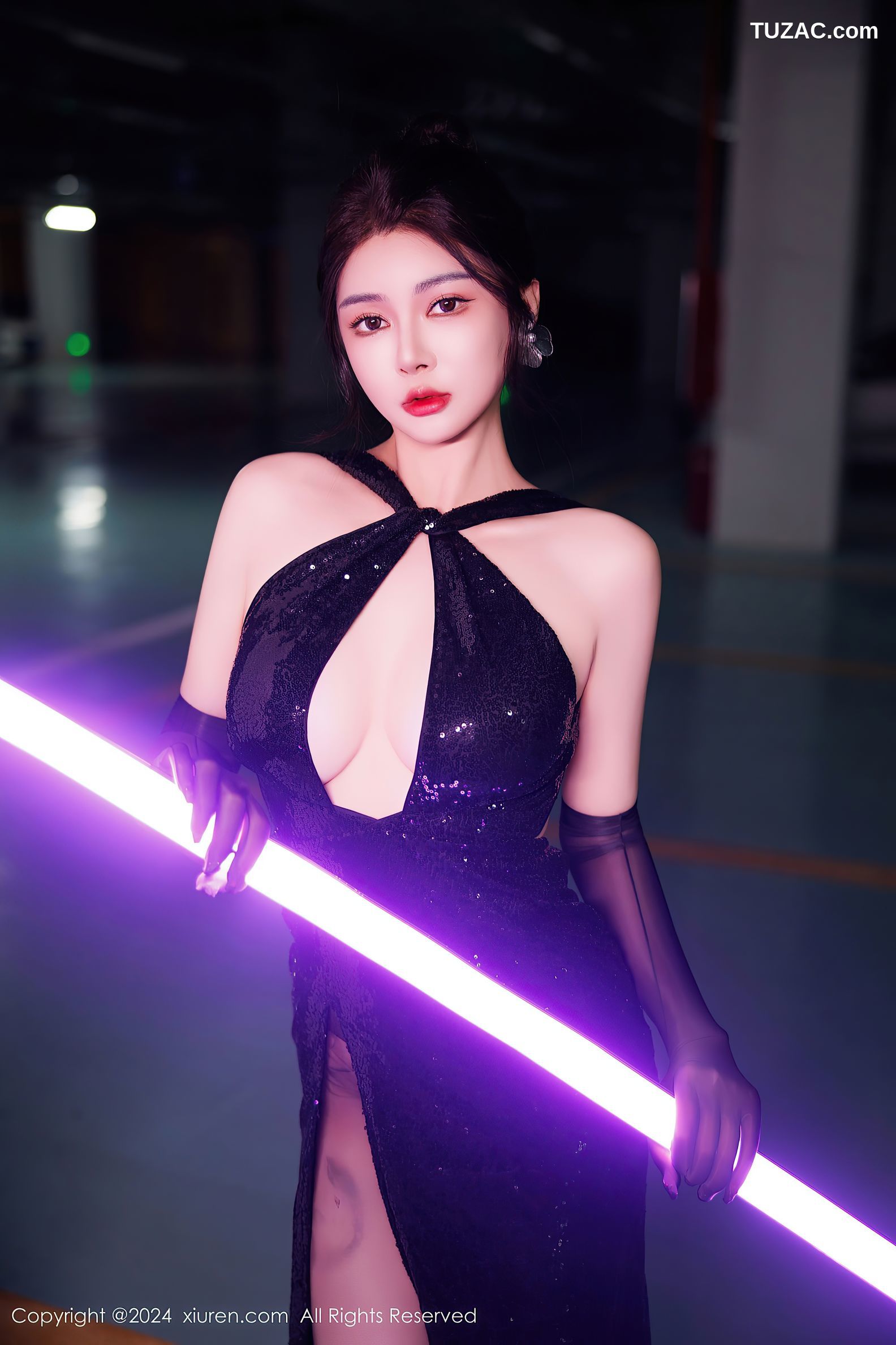 XiuRen秀人网-9512-凯竹Quinn-黑色礼服裙黑吊带黑丝-2024.11.27