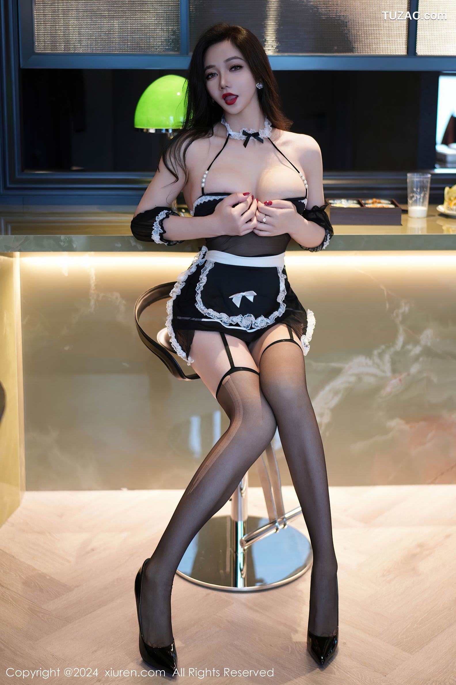 XiuRen秀人网-9523-心妍小公主-情趣轻透女仆裙黑丝吊带袜-2024.11.29