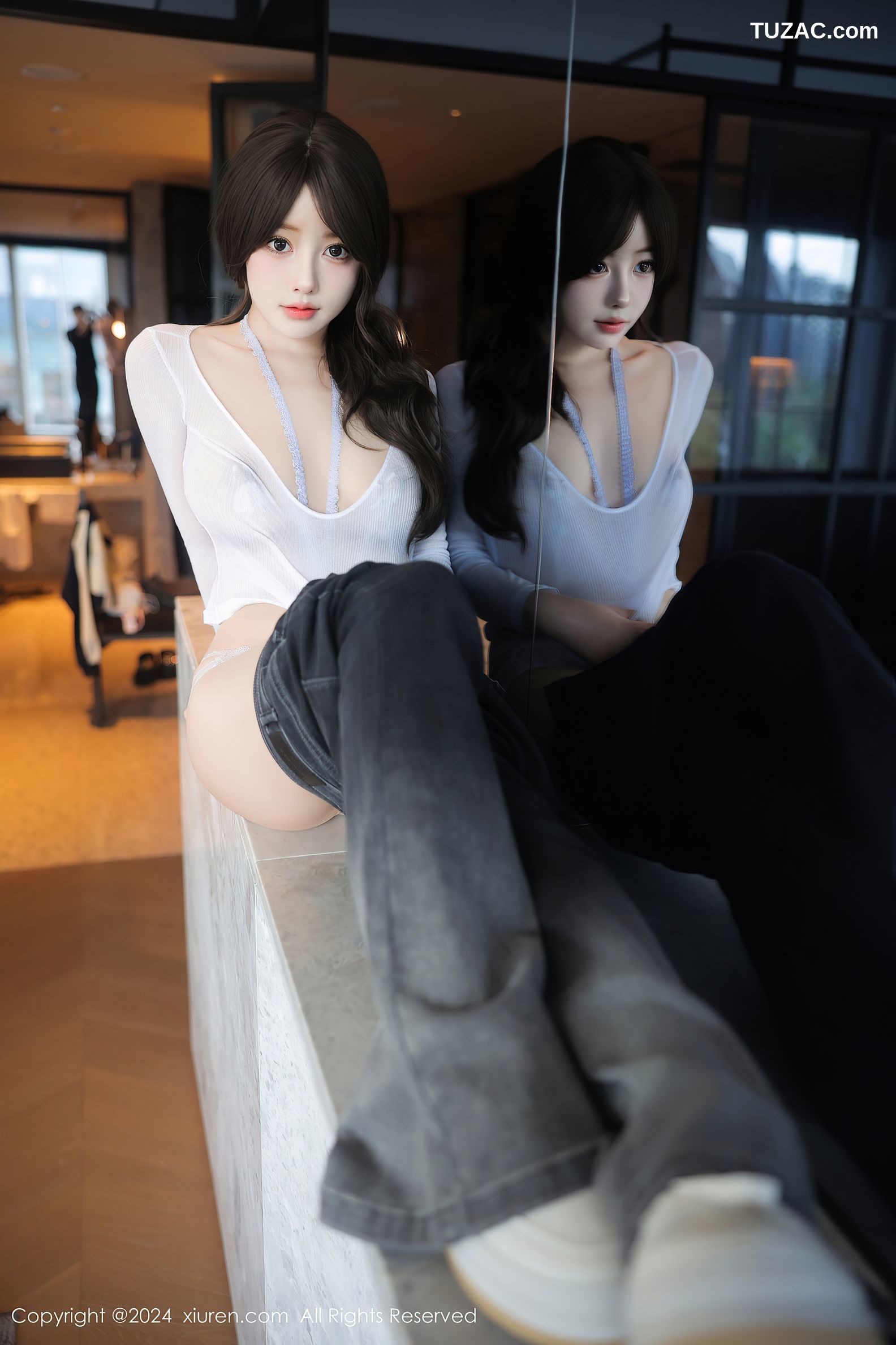 XiuRen秀人网-9524-桃妖夭-白T灰黑牛仔裤情趣白蕾丝爆乳-2024.11.29