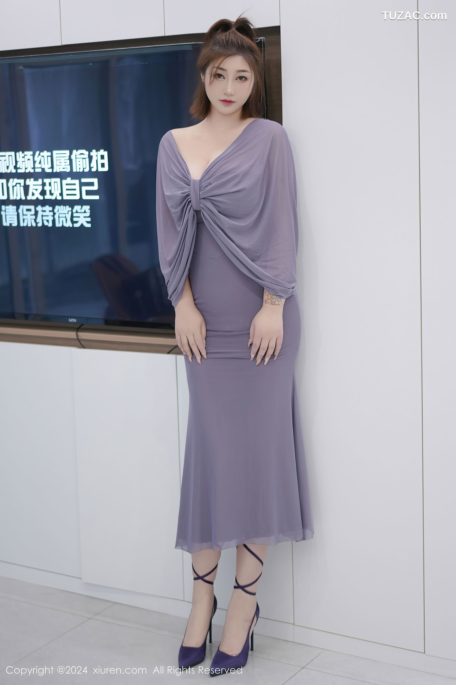 XiuRen秀人网-9525-妲己_Toxic-妲己-灰裙珍珠内裤诱惑-2024.11.29