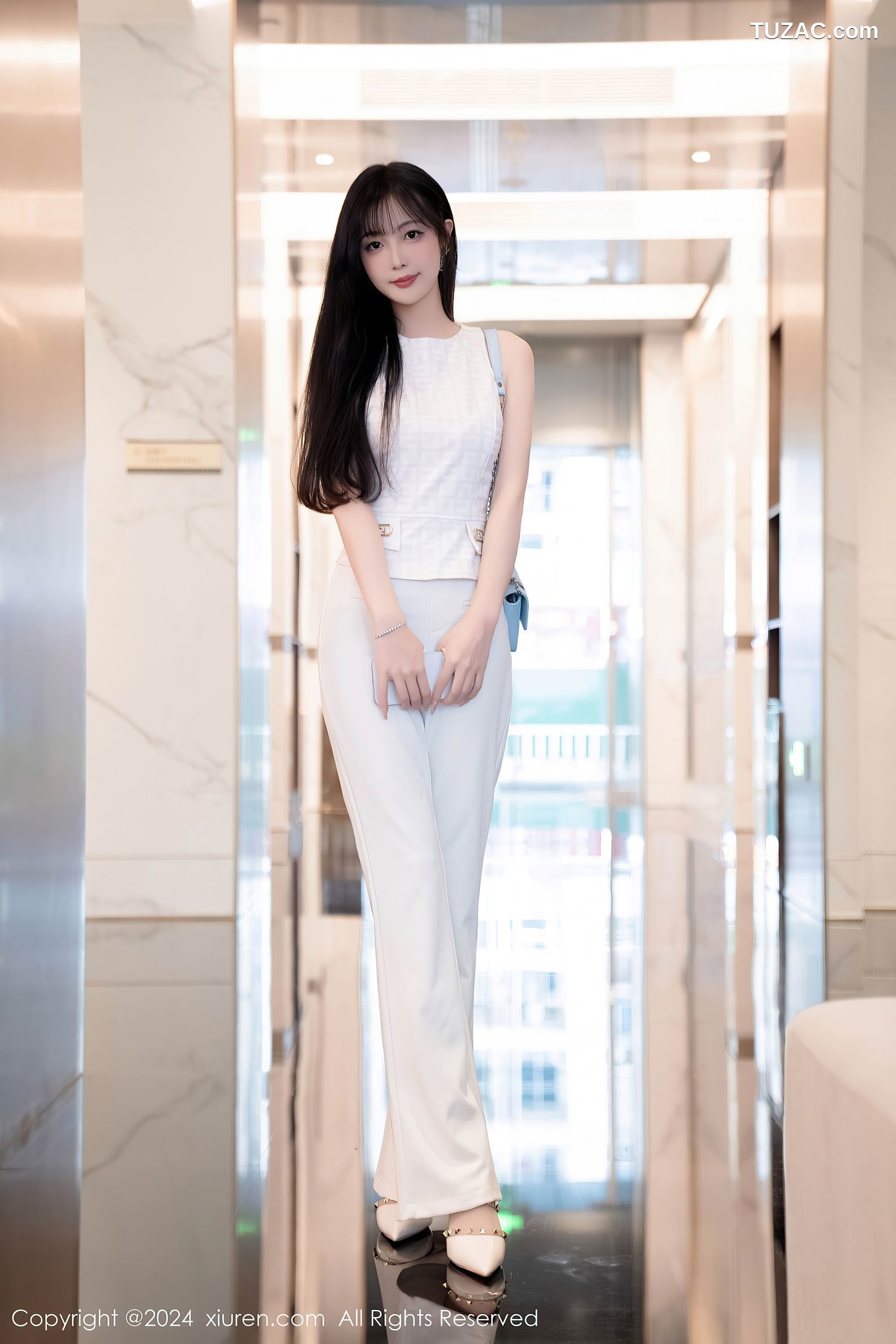 XiuRen秀人网-9528-林星阑-白色无袖T恤白长裤白蕾丝内裤-2024.11.29