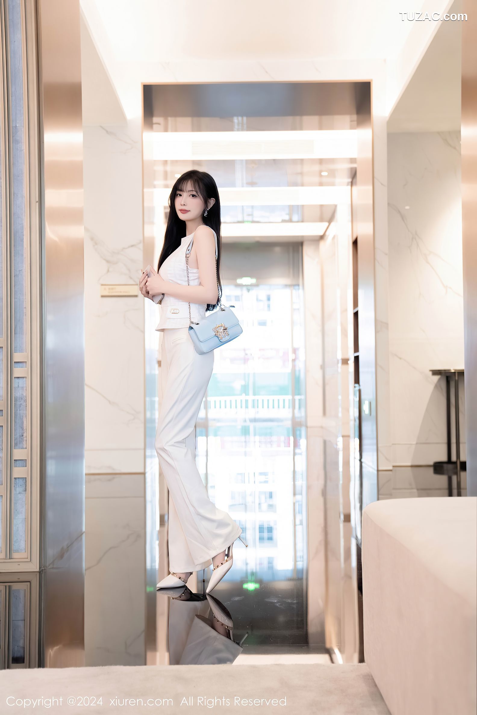 XiuRen秀人网-9528-林星阑-白色无袖T恤白长裤白蕾丝内裤-2024.11.29