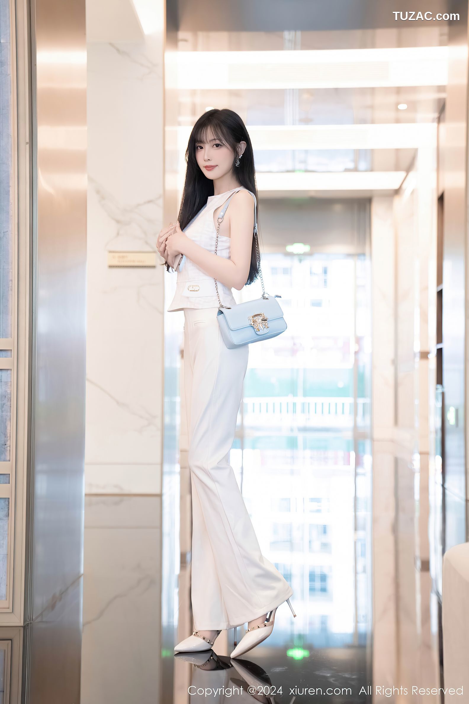 XiuRen秀人网-9528-林星阑-白色无袖T恤白长裤白蕾丝内裤-2024.11.29