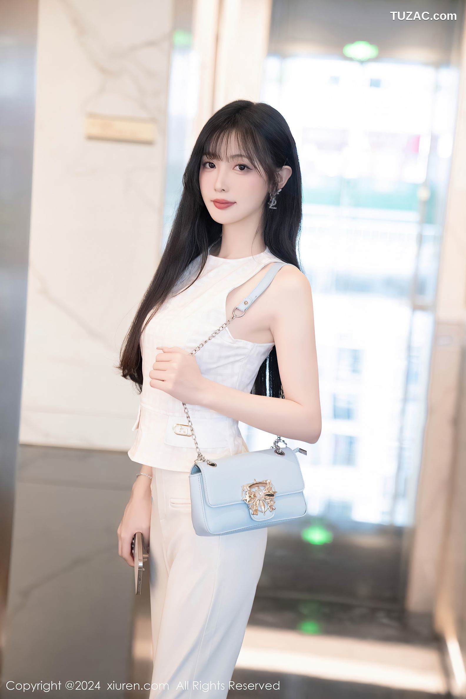 XiuRen秀人网-9528-林星阑-白色无袖T恤白长裤白蕾丝内裤-2024.11.29