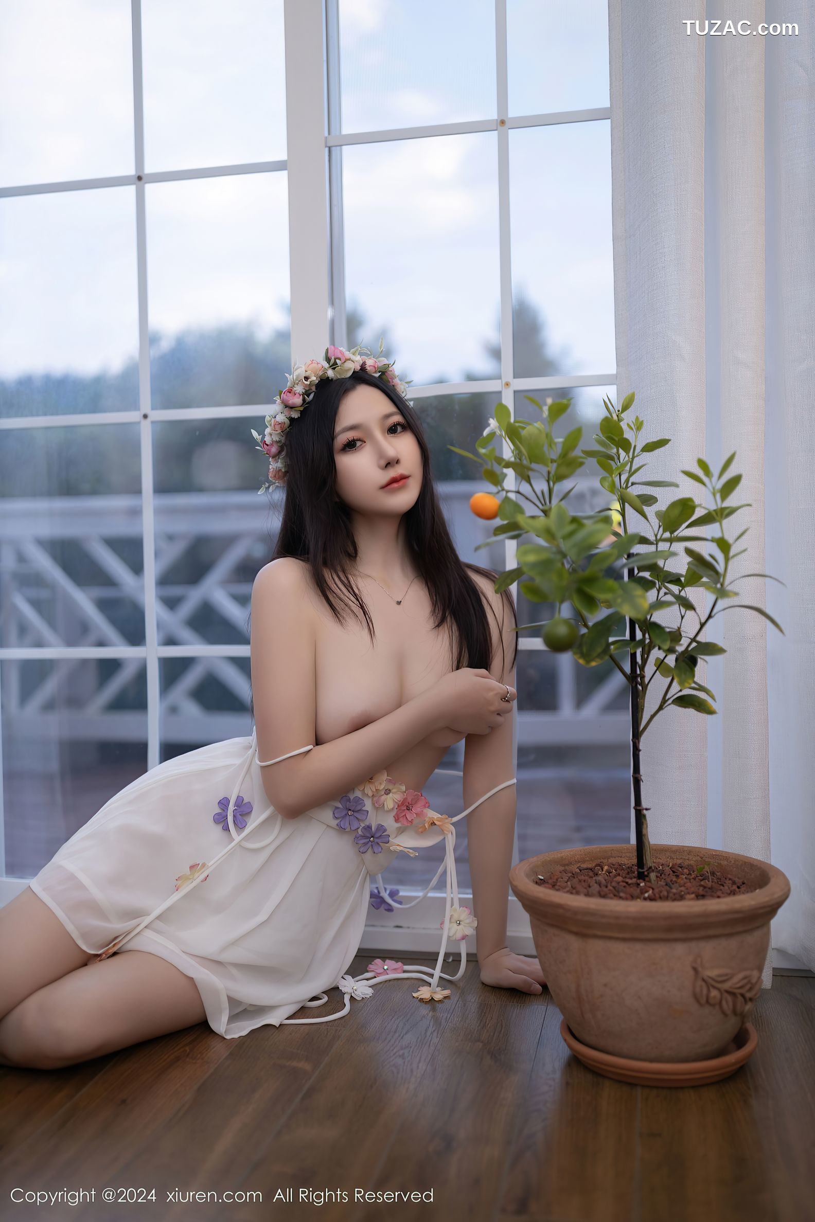 XiuRen秀人网-9531-鱼子酱Fish-带花环的白纱短裙美少女吊带爆乳-2024.11.29