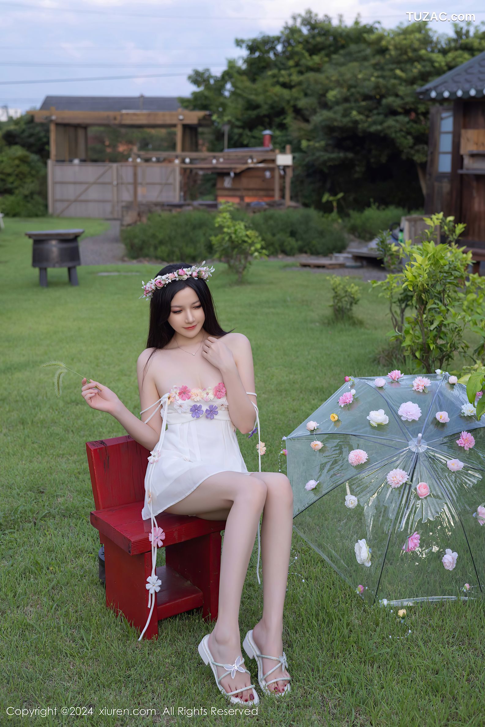 XiuRen秀人网-9531-鱼子酱Fish-带花环的白纱短裙美少女吊带爆乳-2024.11.29