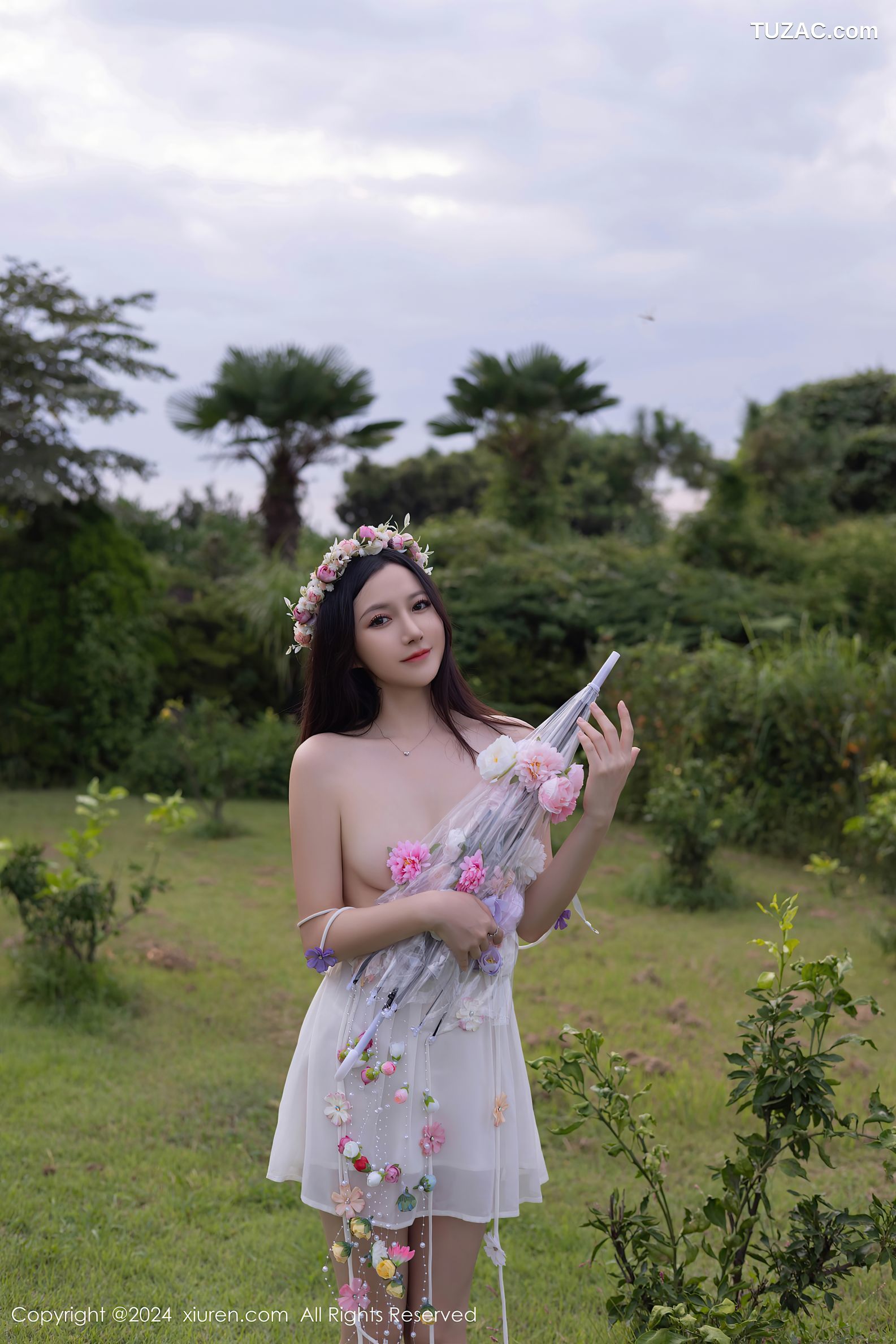 XiuRen秀人网-9531-鱼子酱Fish-带花环的白纱短裙美少女吊带爆乳-2024.11.29