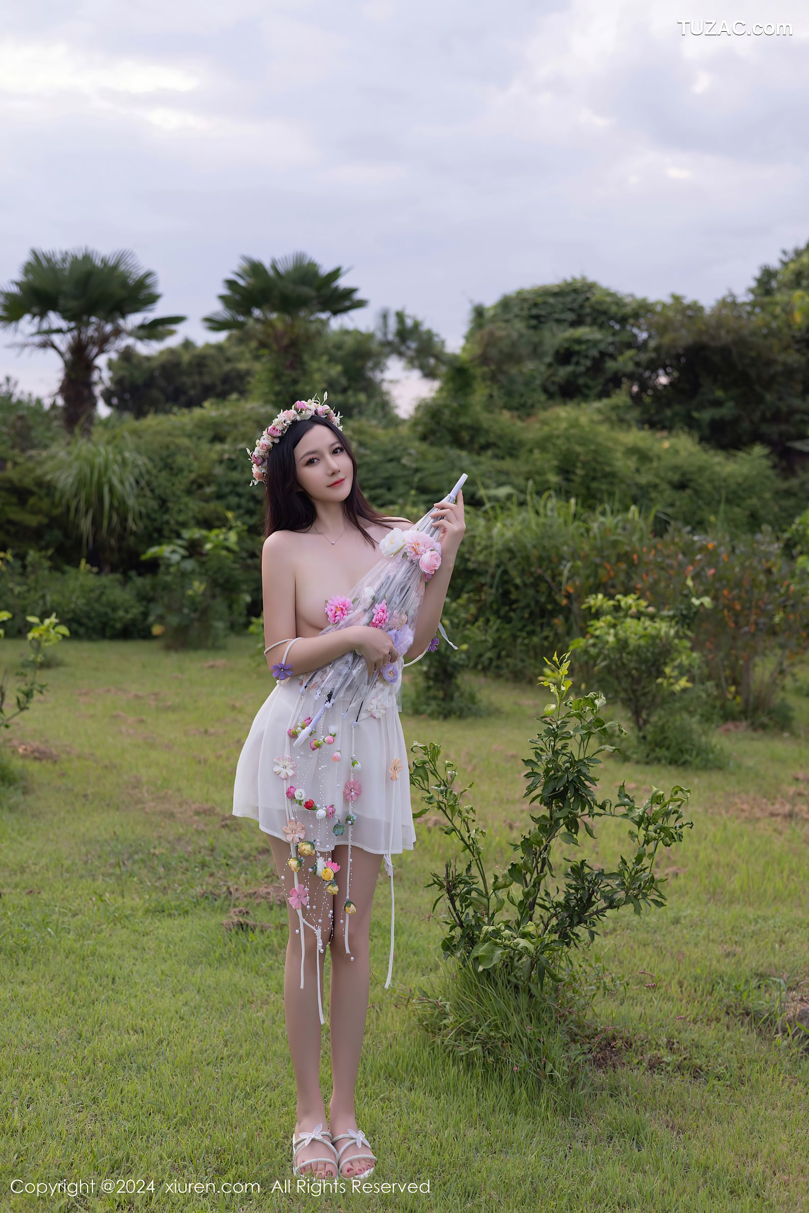 XiuRen秀人网-9531-鱼子酱Fish-带花环的白纱短裙美少女吊带爆乳-2024.11.29