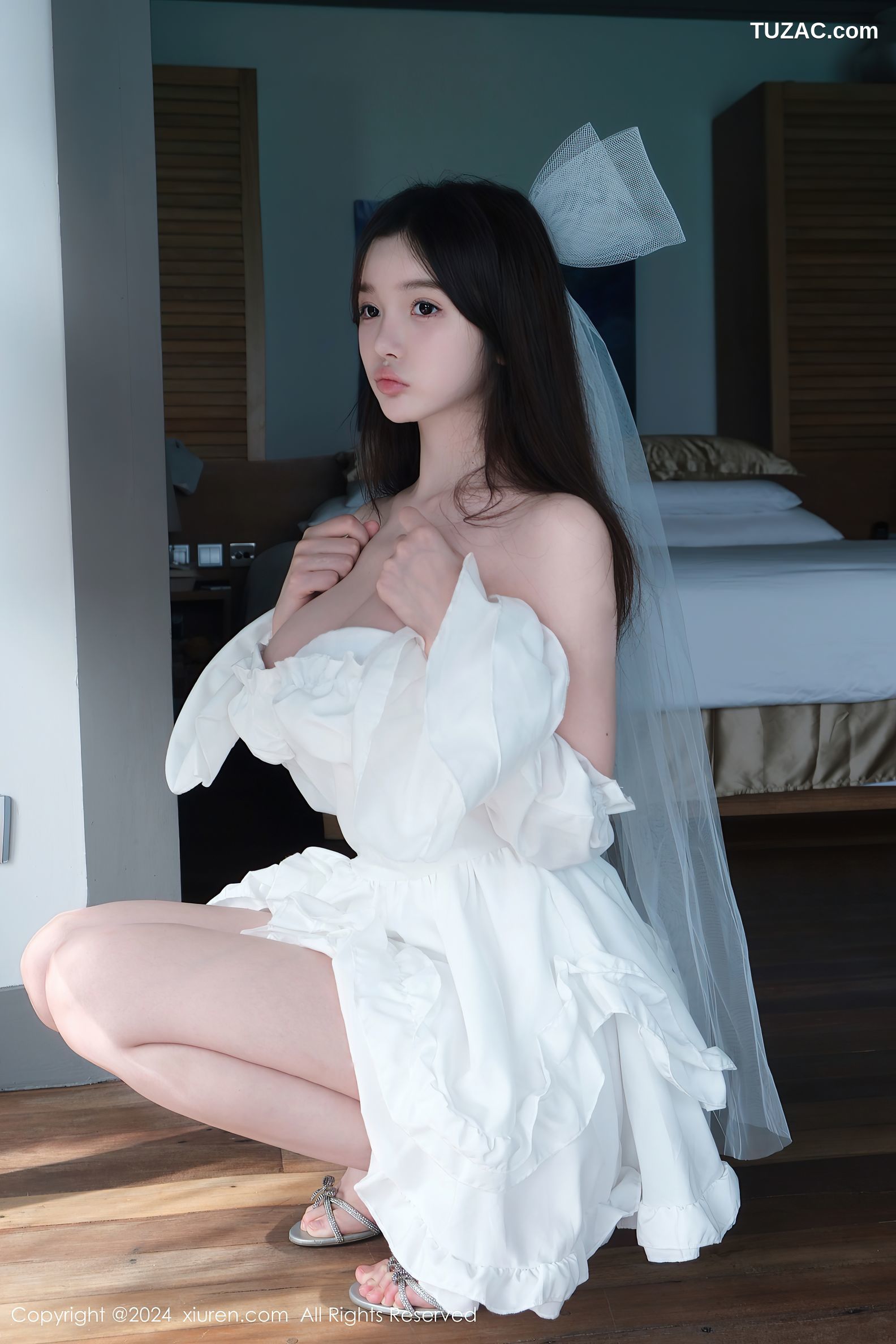 XiuRen秀人网-9535-糯美子MINIbabe-情趣婚纱新娘制服爆乳-2024.12.02