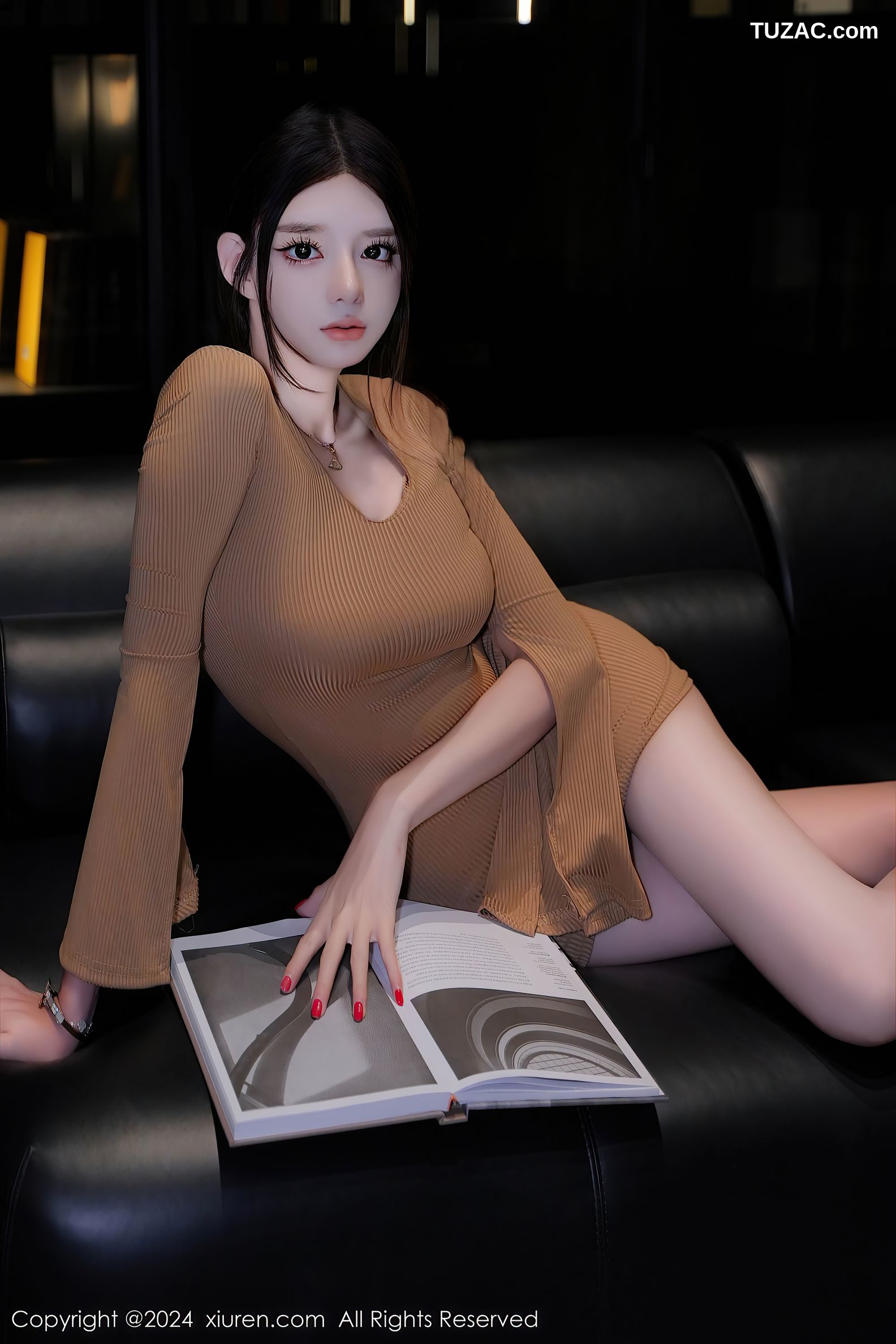 XiuRen秀人网-9544-果茶姐姐-黑纱翘臀红色吊袜带长腿美女-2024.12.04