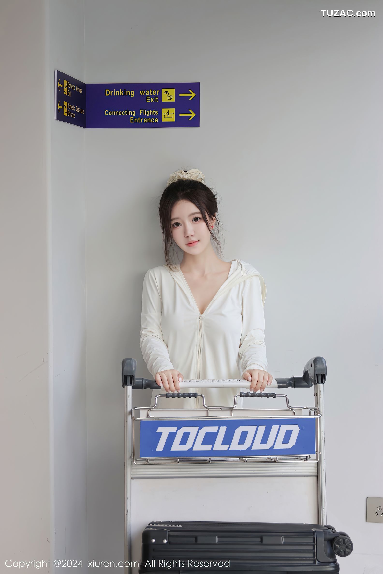 XiuRen秀人网-9559-小薯条nienie-飞机场景-性感野猫小女仆爆乳-2024.12.06