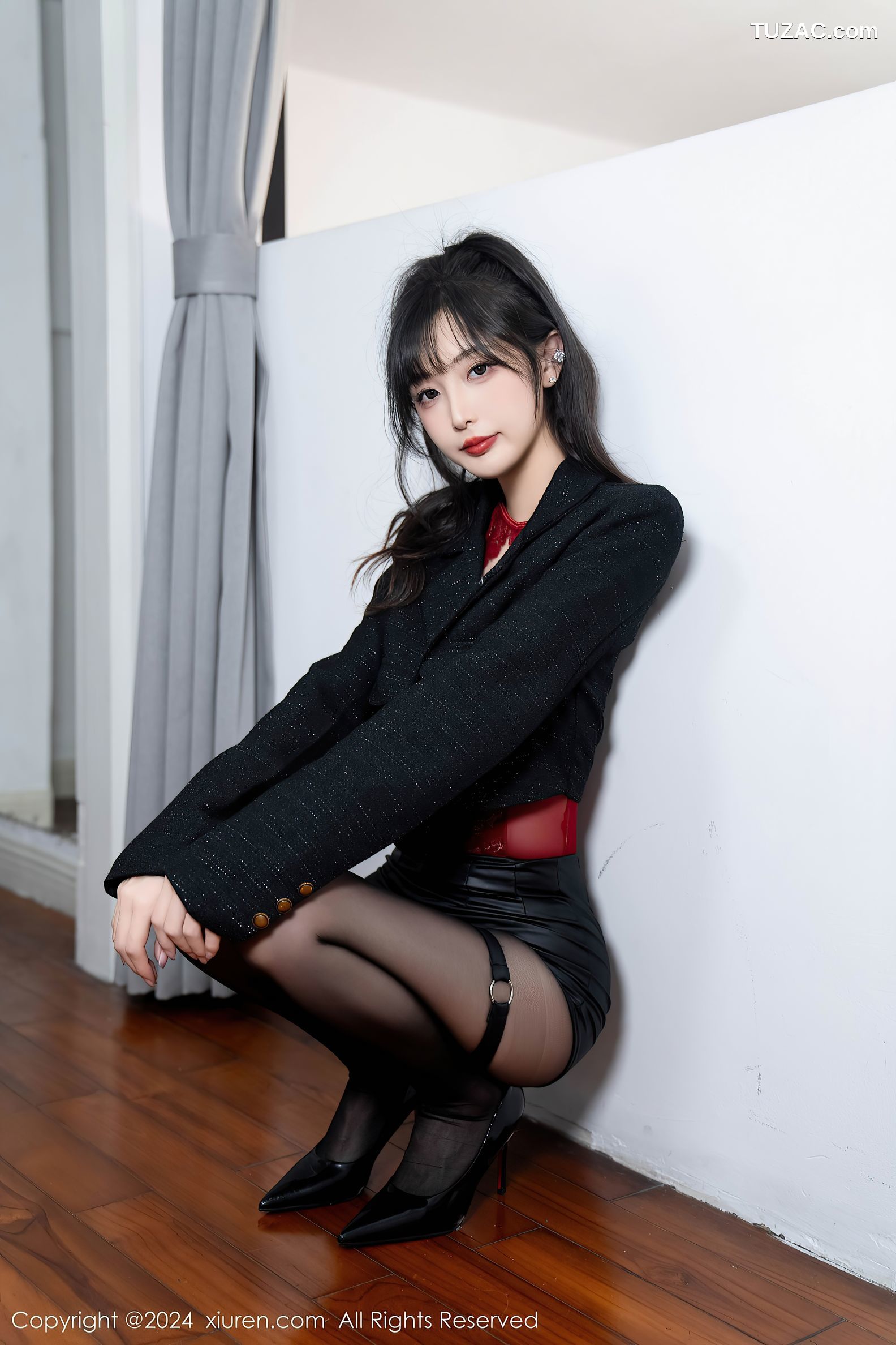 XiuRen秀人网-9561-林星阑-黑夹克皮短裙红蕾丝内衣黑丝-2024.12.06