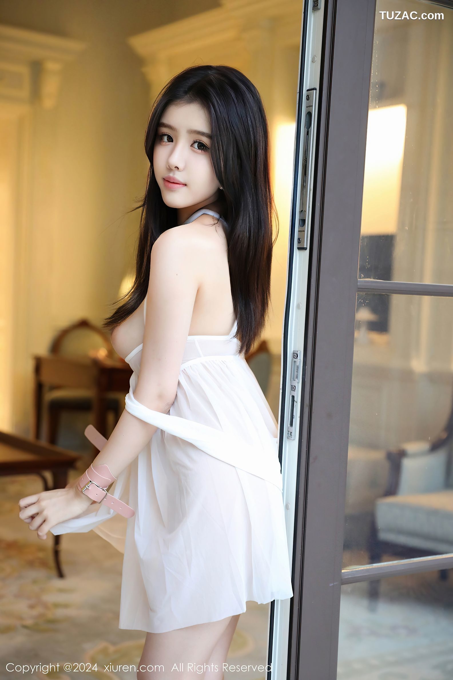 XiuRen秀人网-9563-唐翩翩-轻透情趣白纱睡衣爆乳-2024.12.06