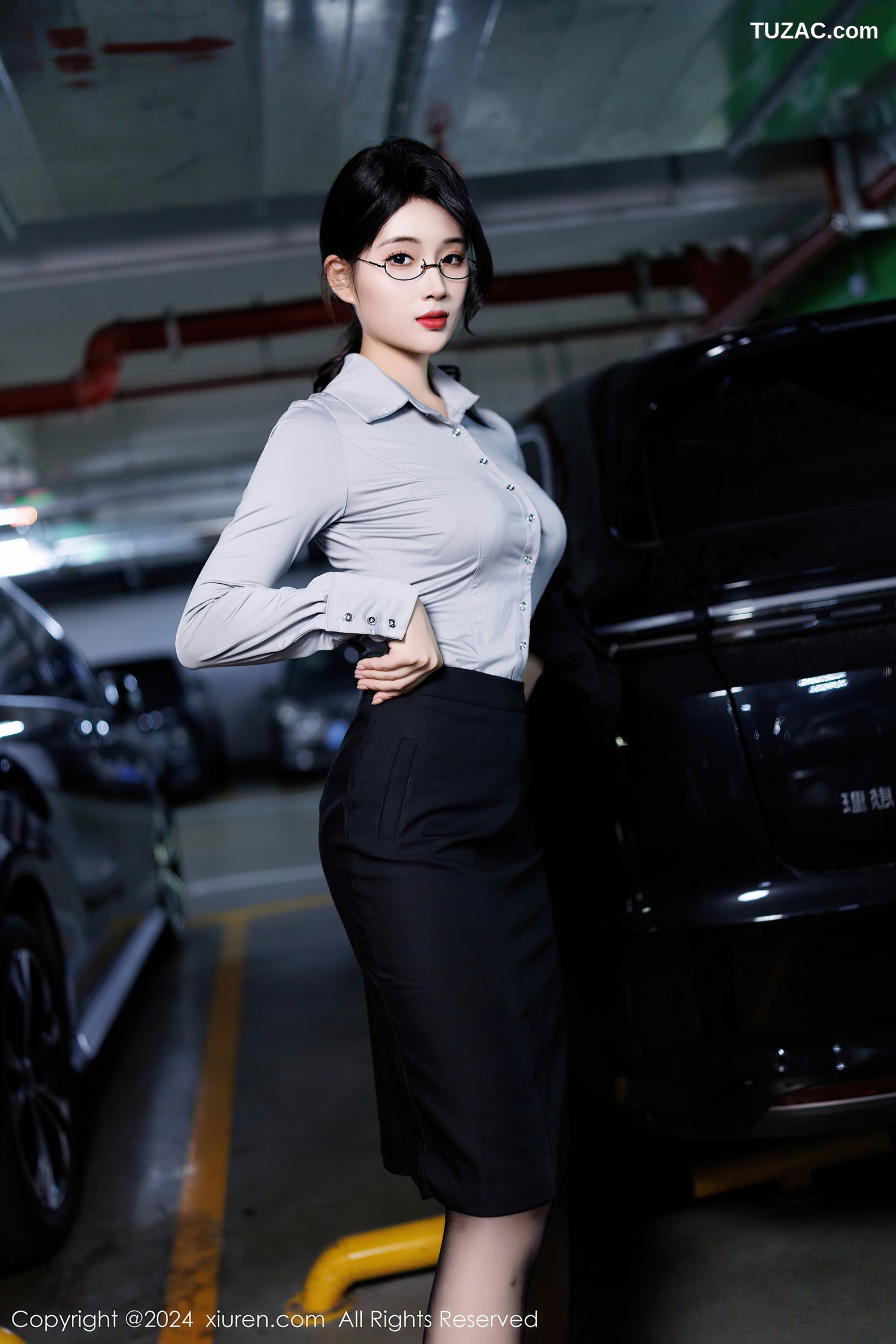 XiuRen秀人网-9567-南乔-OL灰衬衫黑色短裙黑色内衣黑丝-2024.12.09