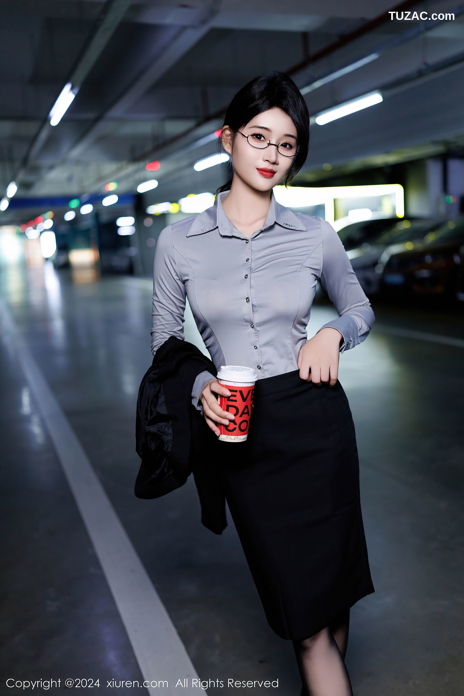 XiuRen秀人网-9567-南乔-OL灰衬衫黑色短裙黑色内衣黑丝-2024.12.09